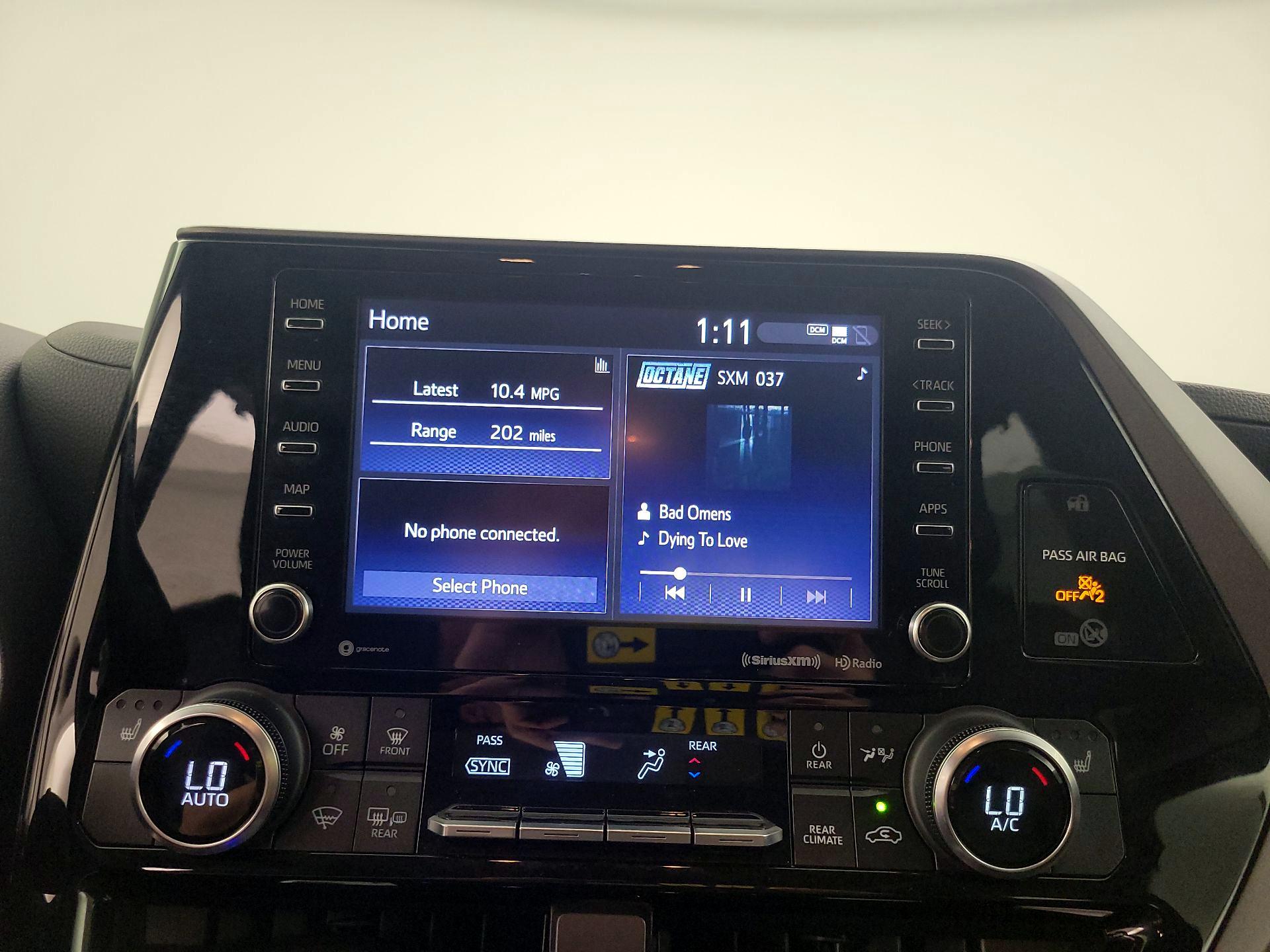 Thumbnail: 2022 Toyota Highlander - 15