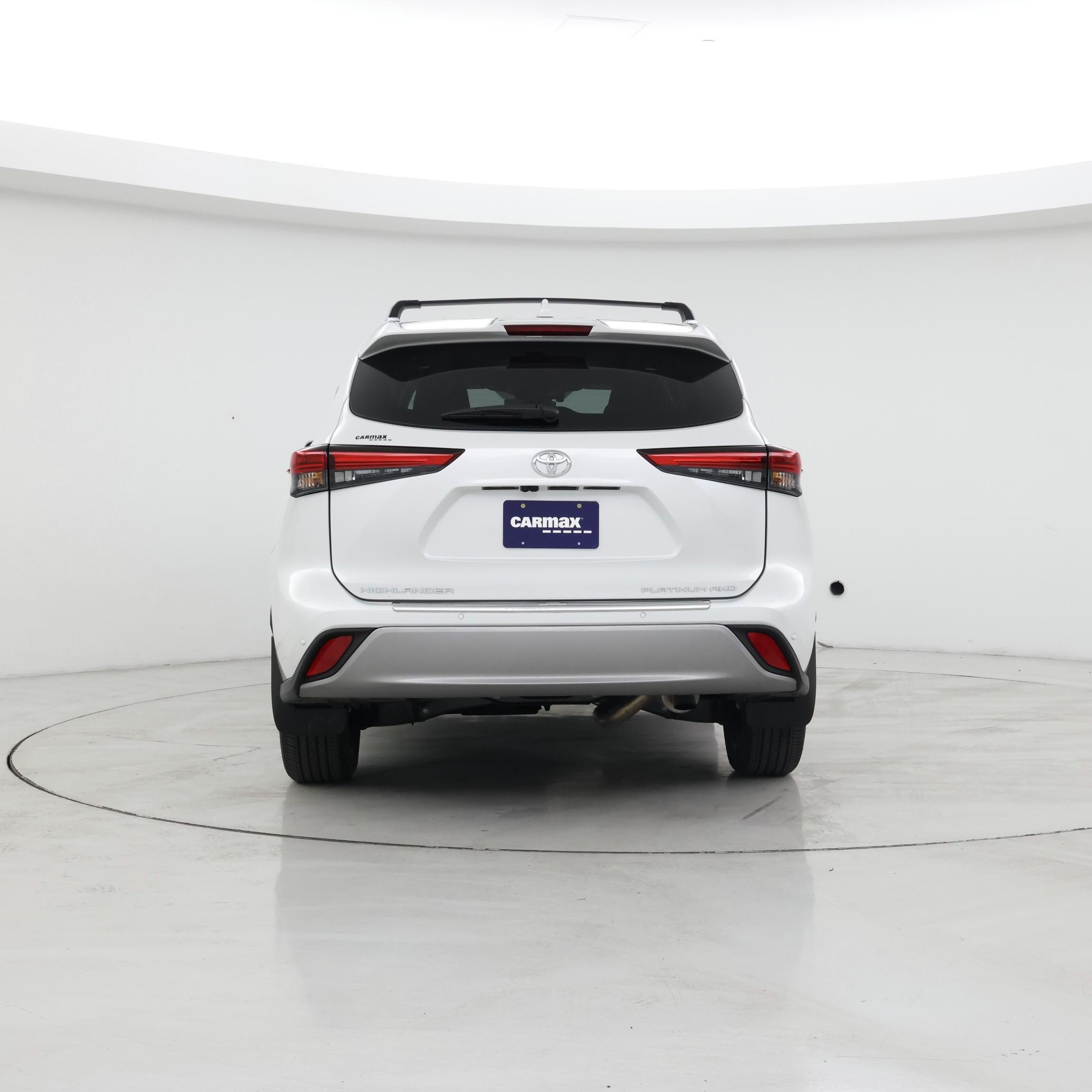 Thumbnail: 2023 Toyota Highlander - 6