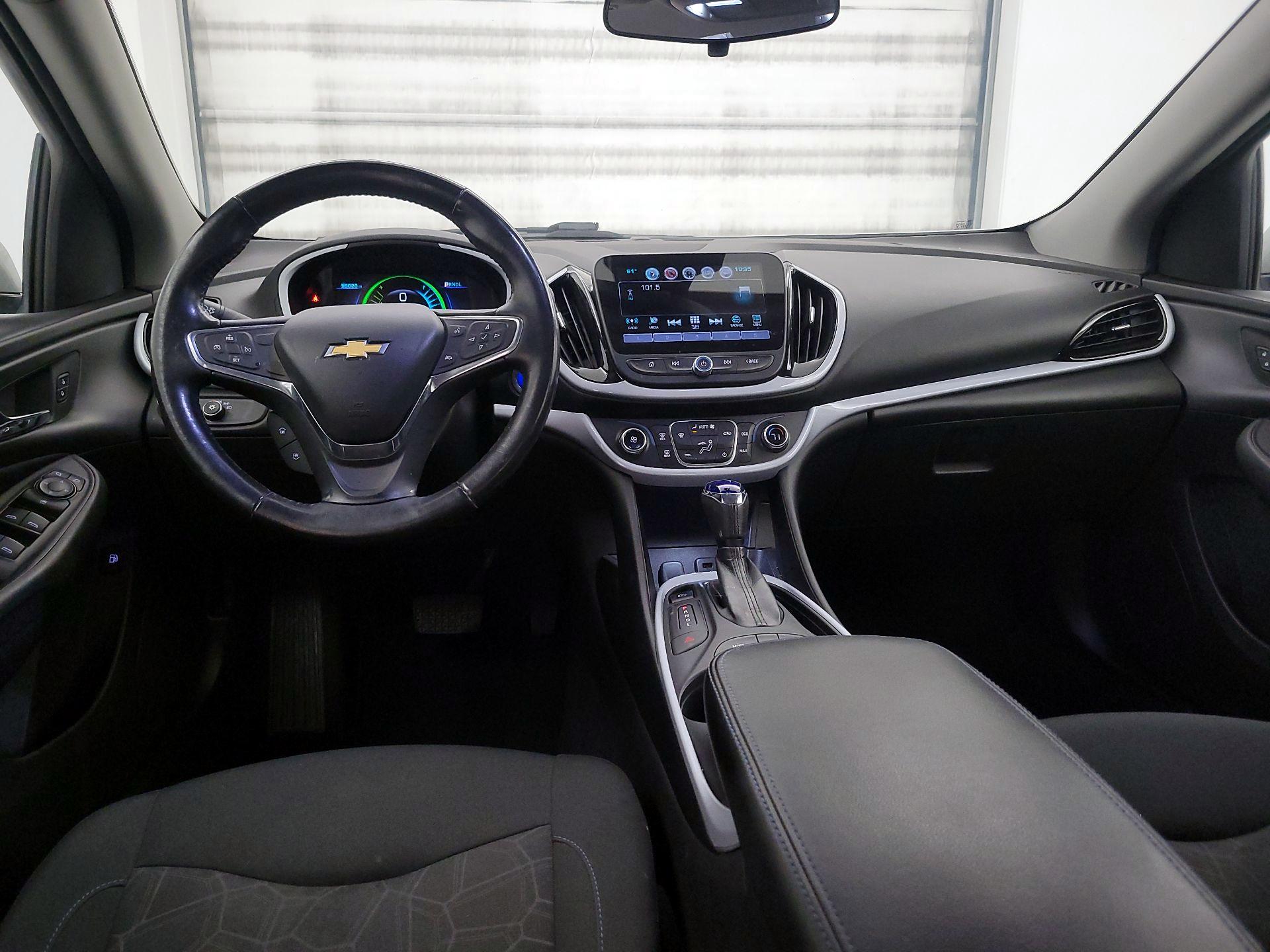 Thumbnail: 2017 Chevrolet Volt - 9