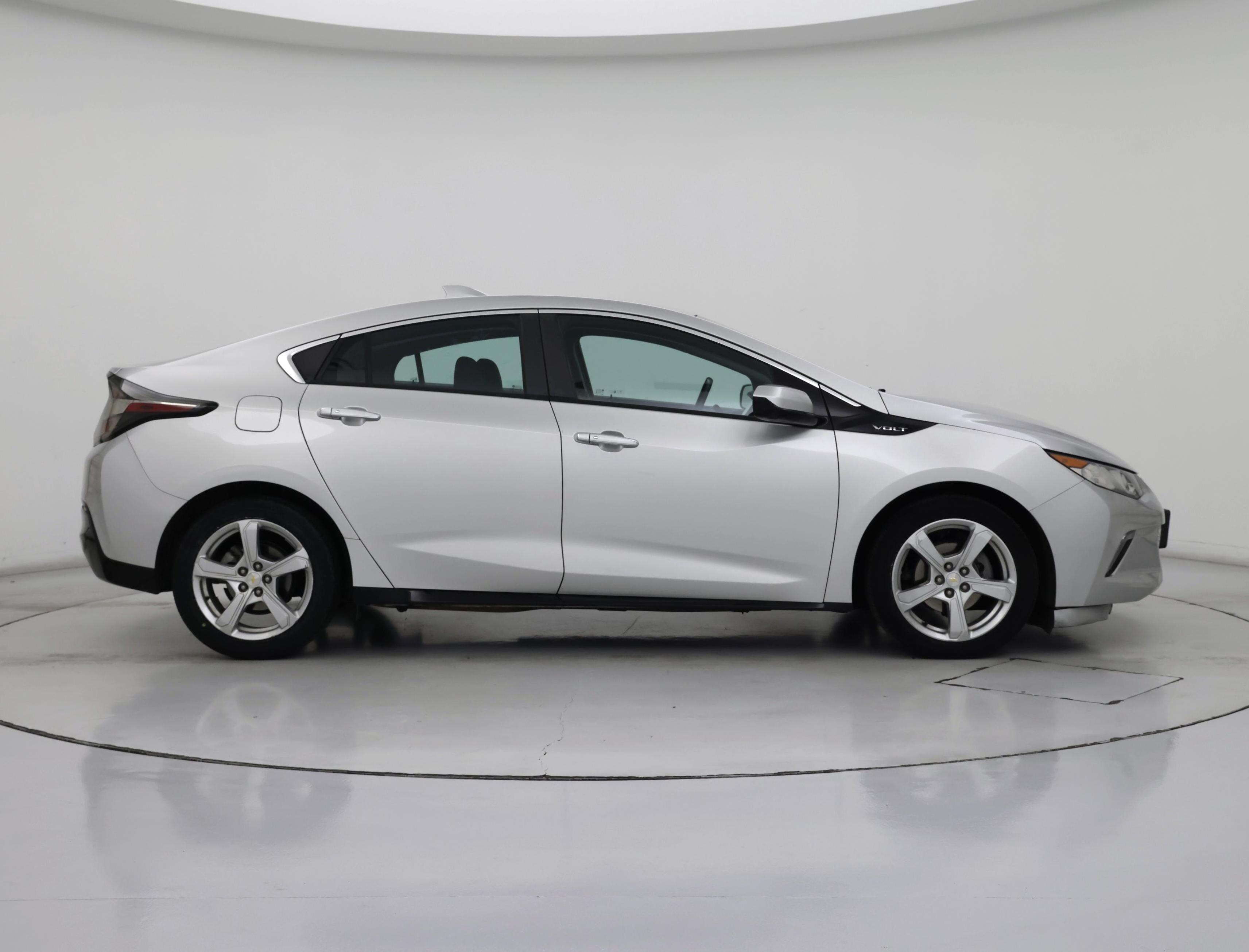 Thumbnail: 2017 Chevrolet Volt - 7