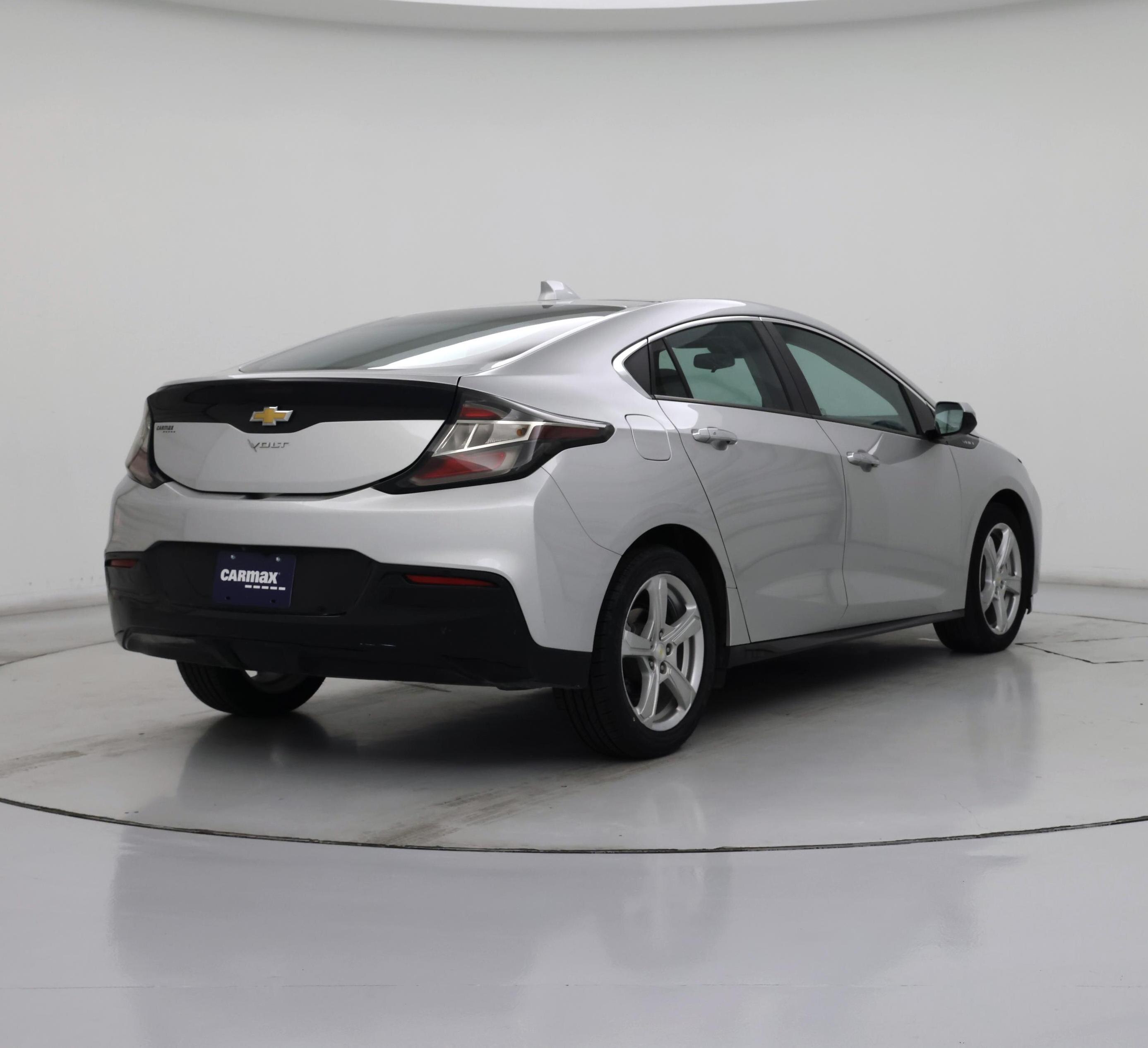 Thumbnail: 2017 Chevrolet Volt - 8