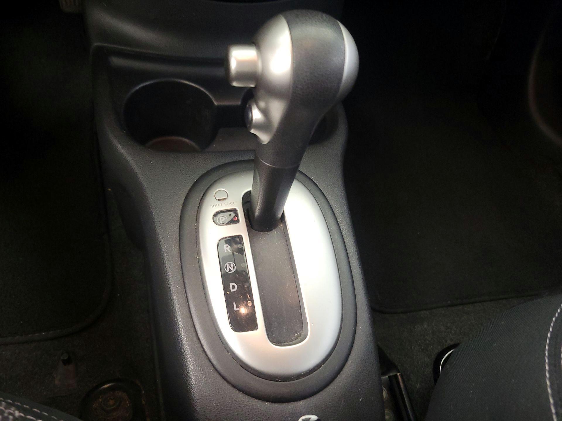 Thumbnail: 2015 Nissan Versa - 16