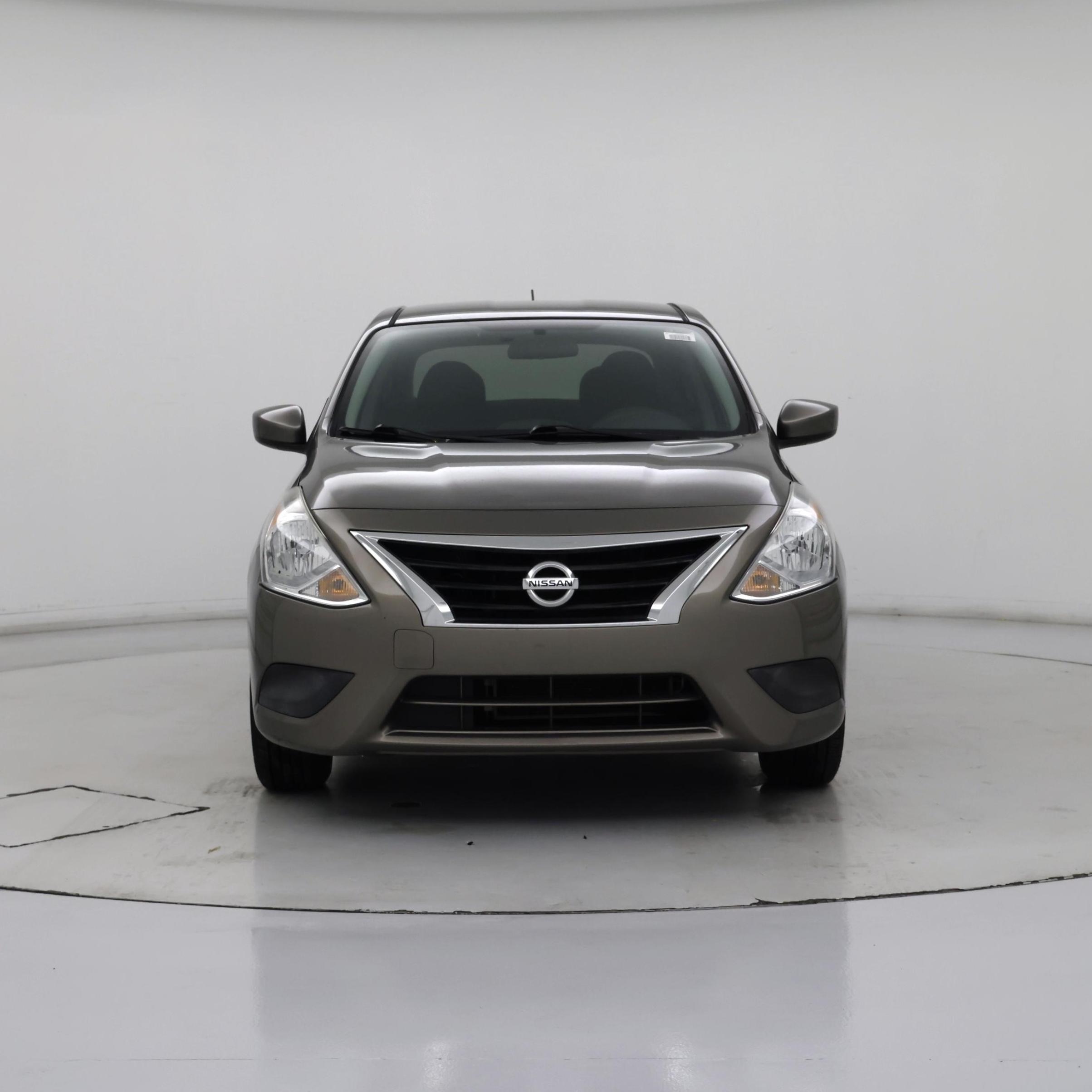 Thumbnail: 2015 Nissan Versa - 5