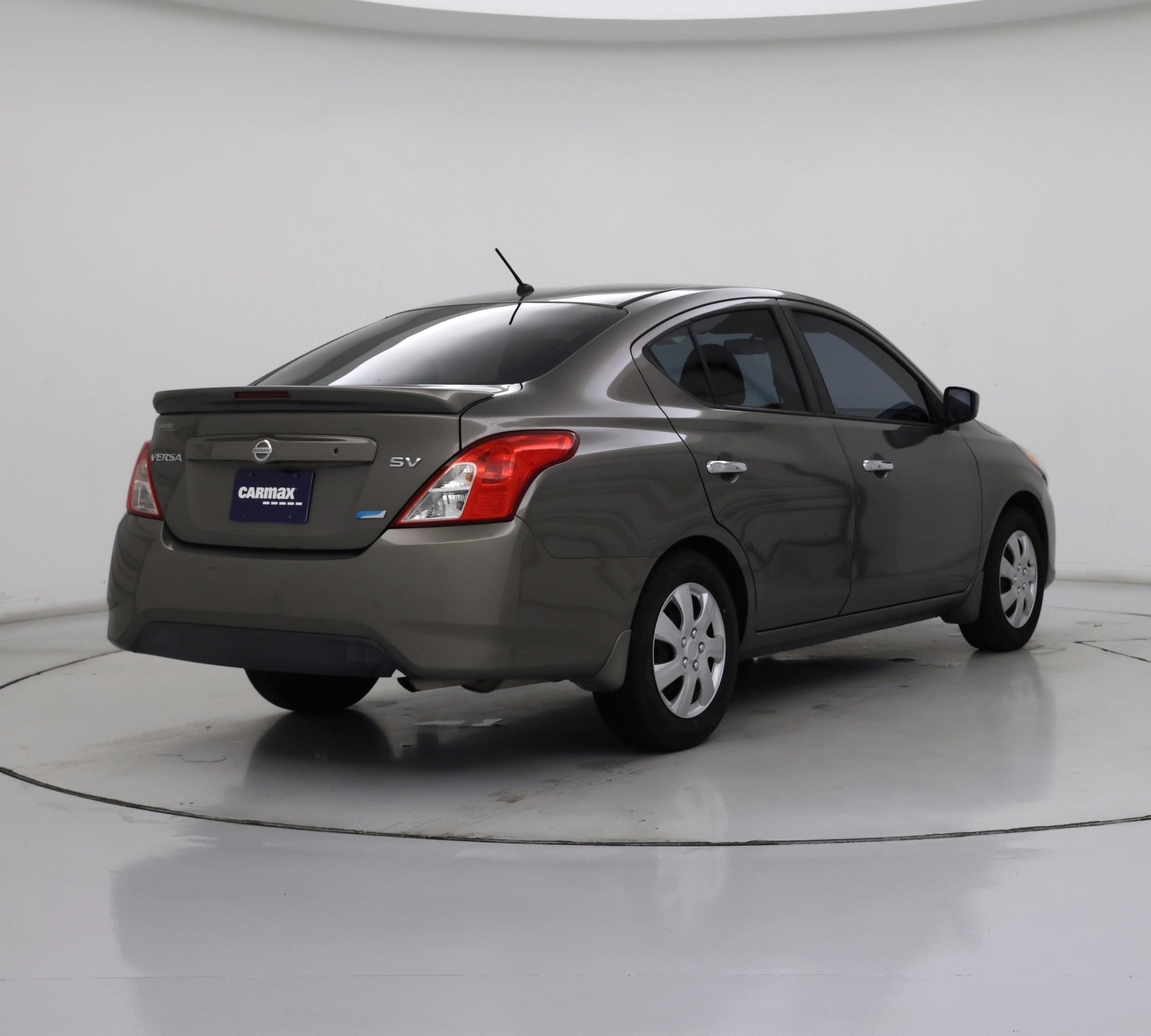 Thumbnail: 2015 Nissan Versa - 8