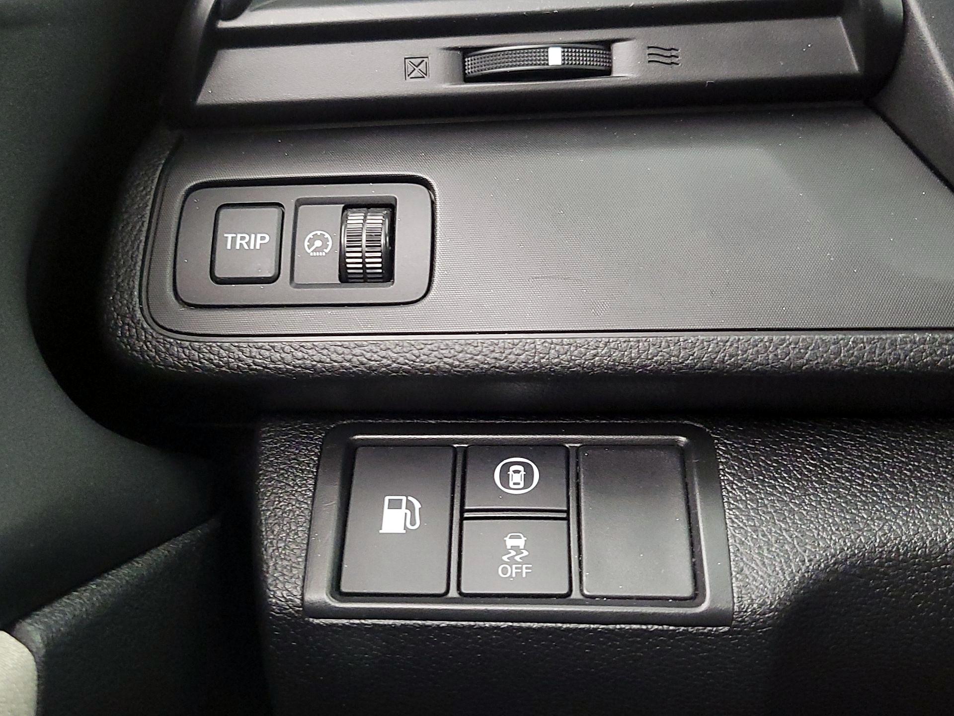 Thumbnail: 2020 Honda Insight - 13