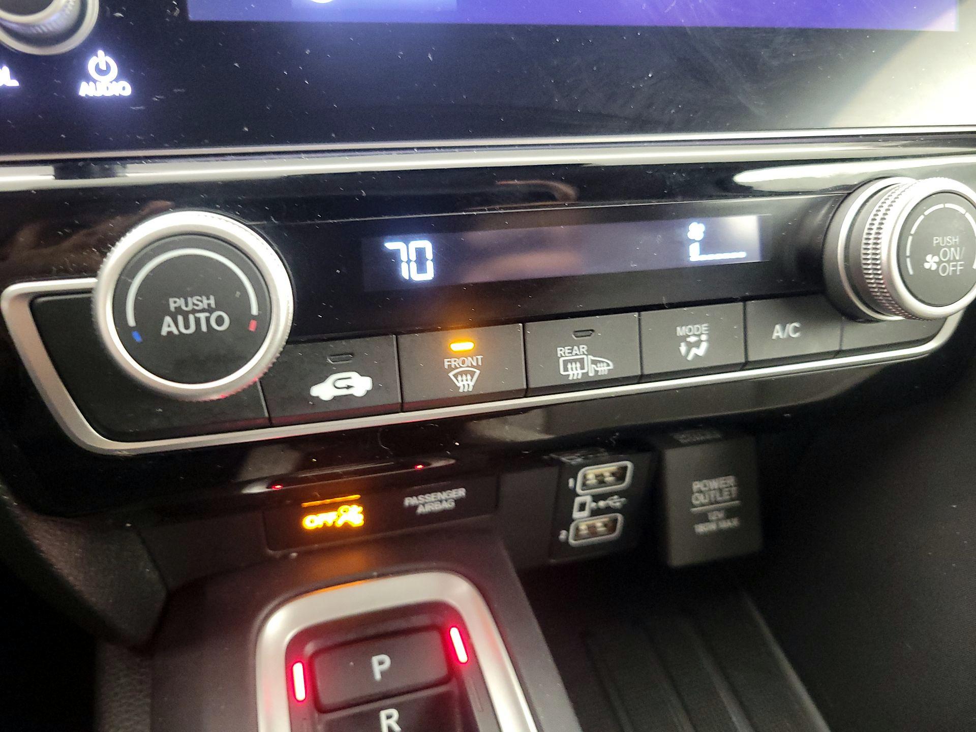 Thumbnail: 2020 Honda Insight - 16