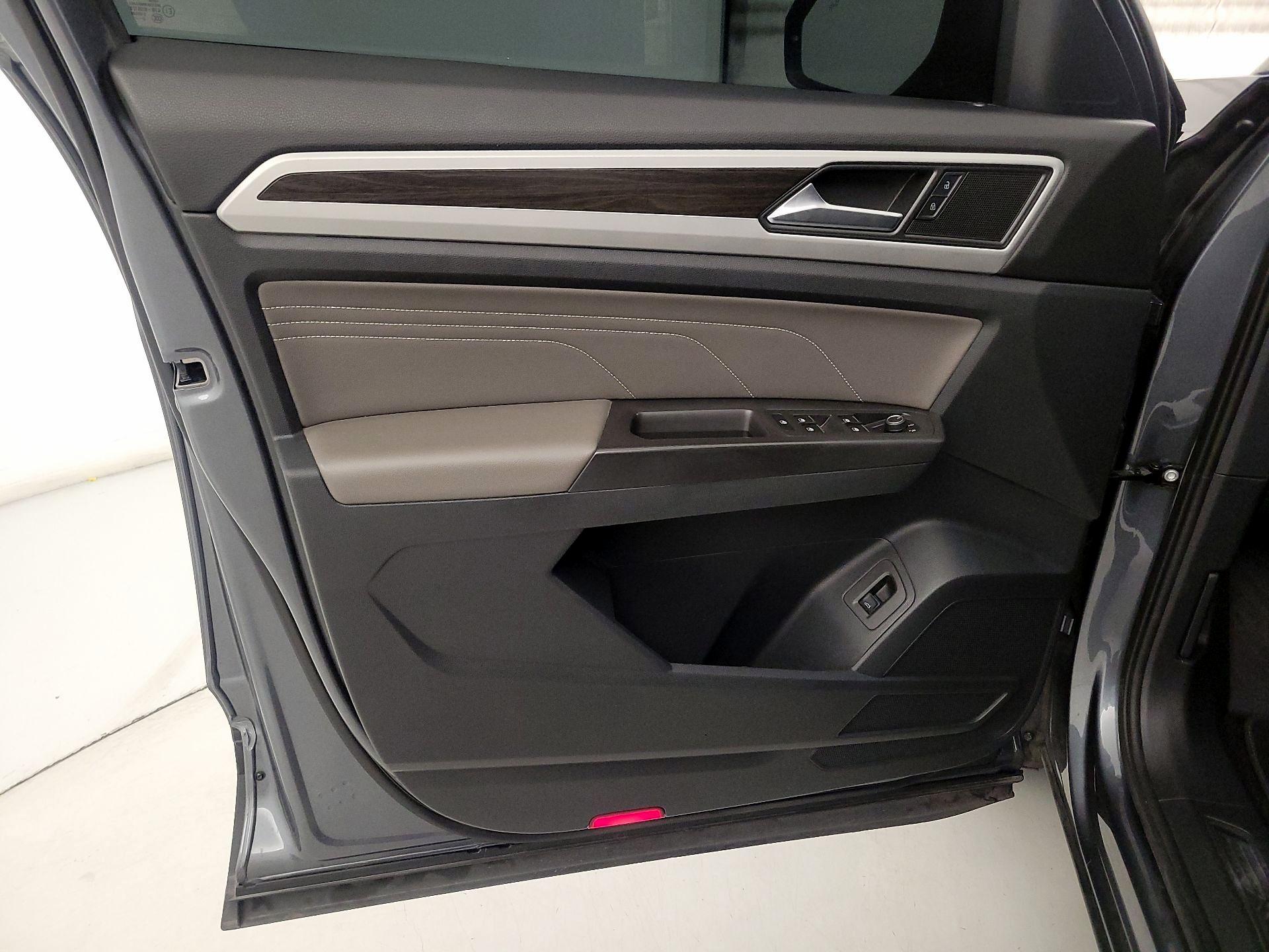 Thumbnail: 2023 Volkswagen Atlas - 12