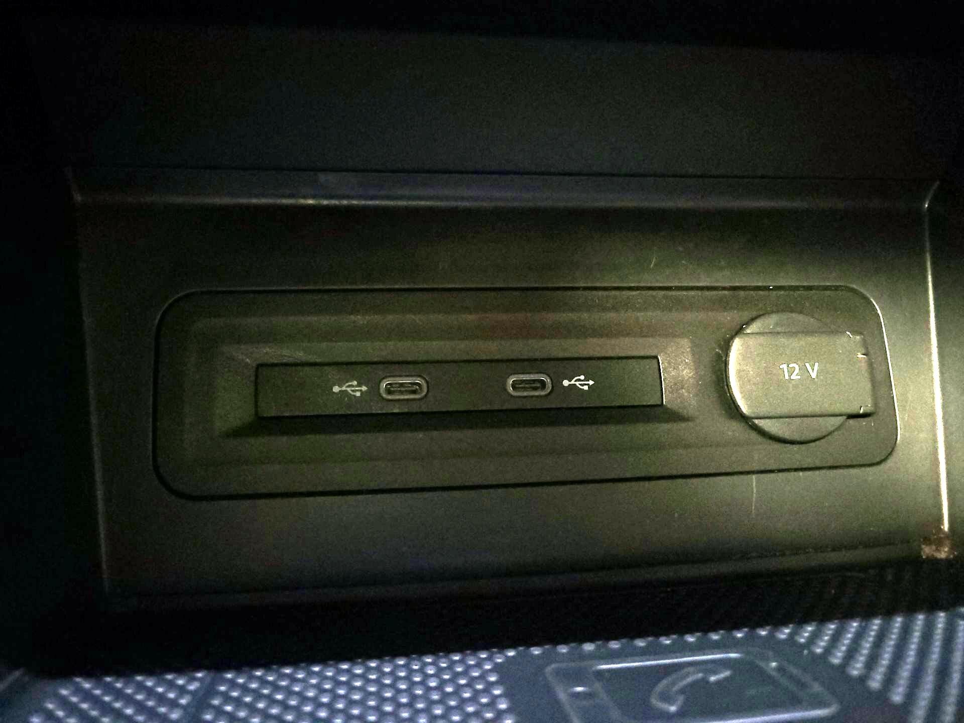 Thumbnail: 2023 Volkswagen Atlas - 18