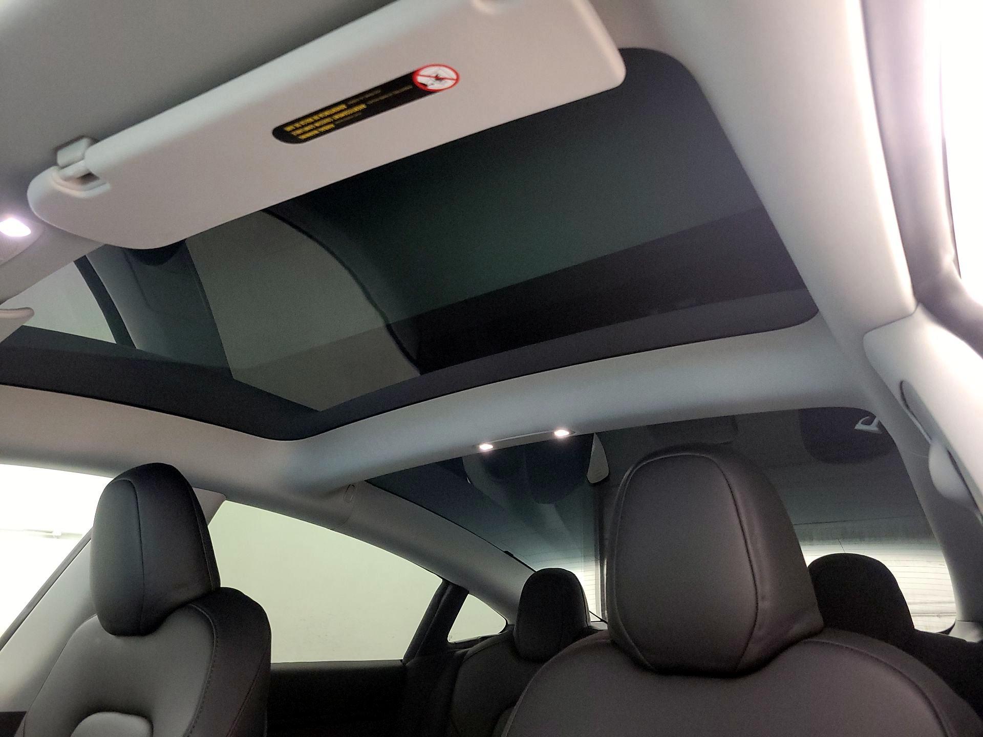 Thumbnail: 2023 Tesla Model 3 - 18