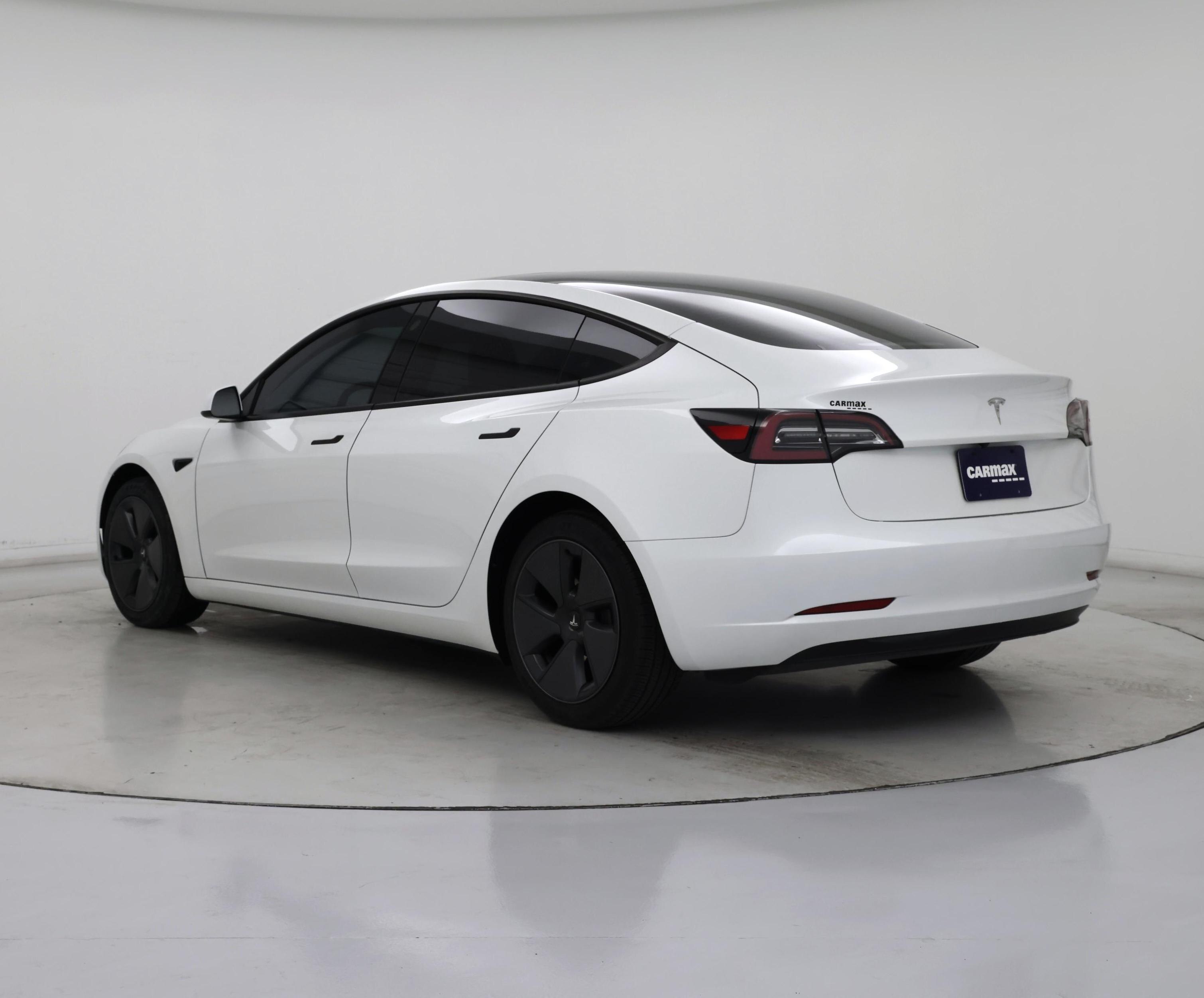 Thumbnail: 2023 Tesla Model 3 - 2