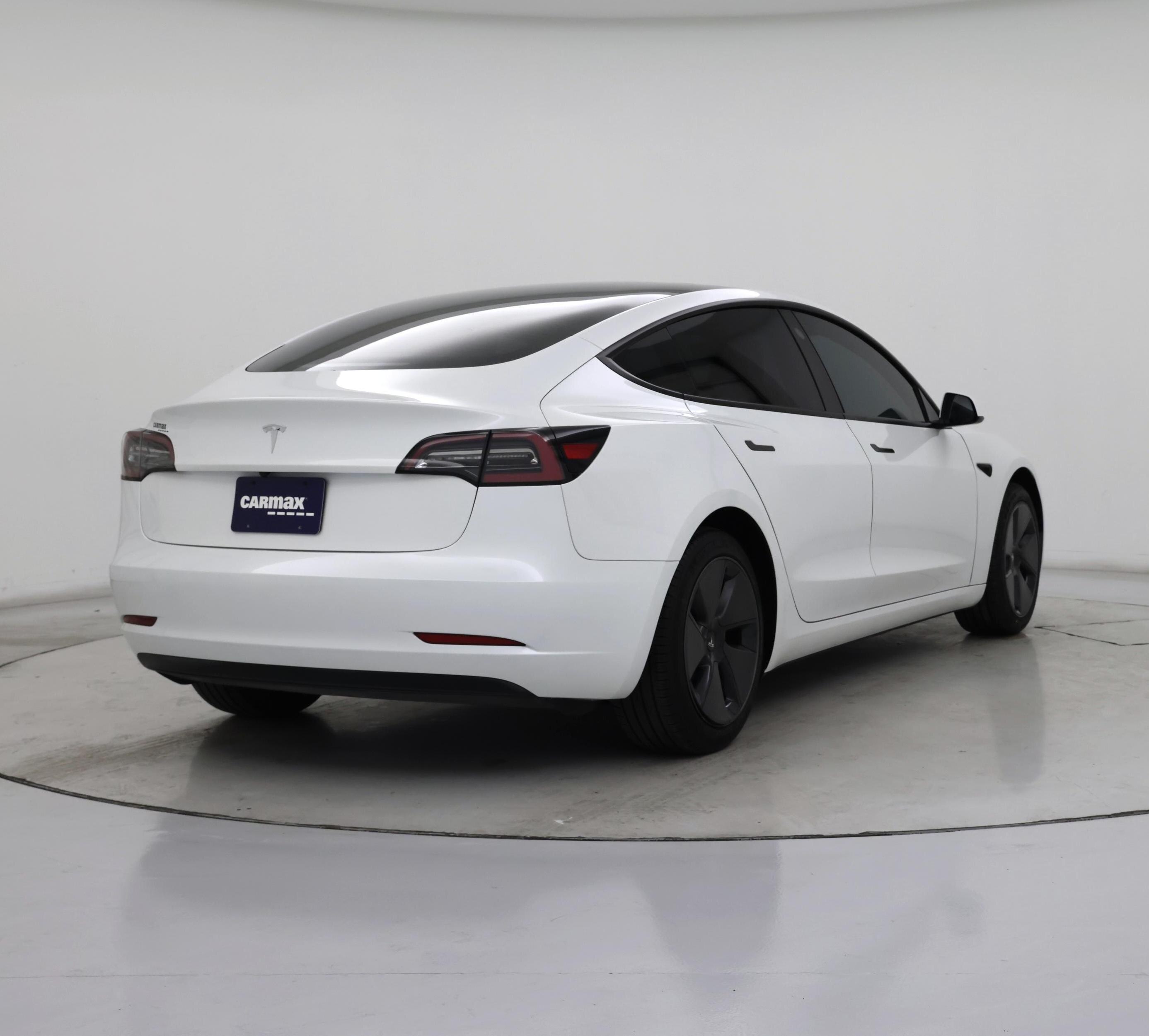 Thumbnail: 2023 Tesla Model 3 - 8