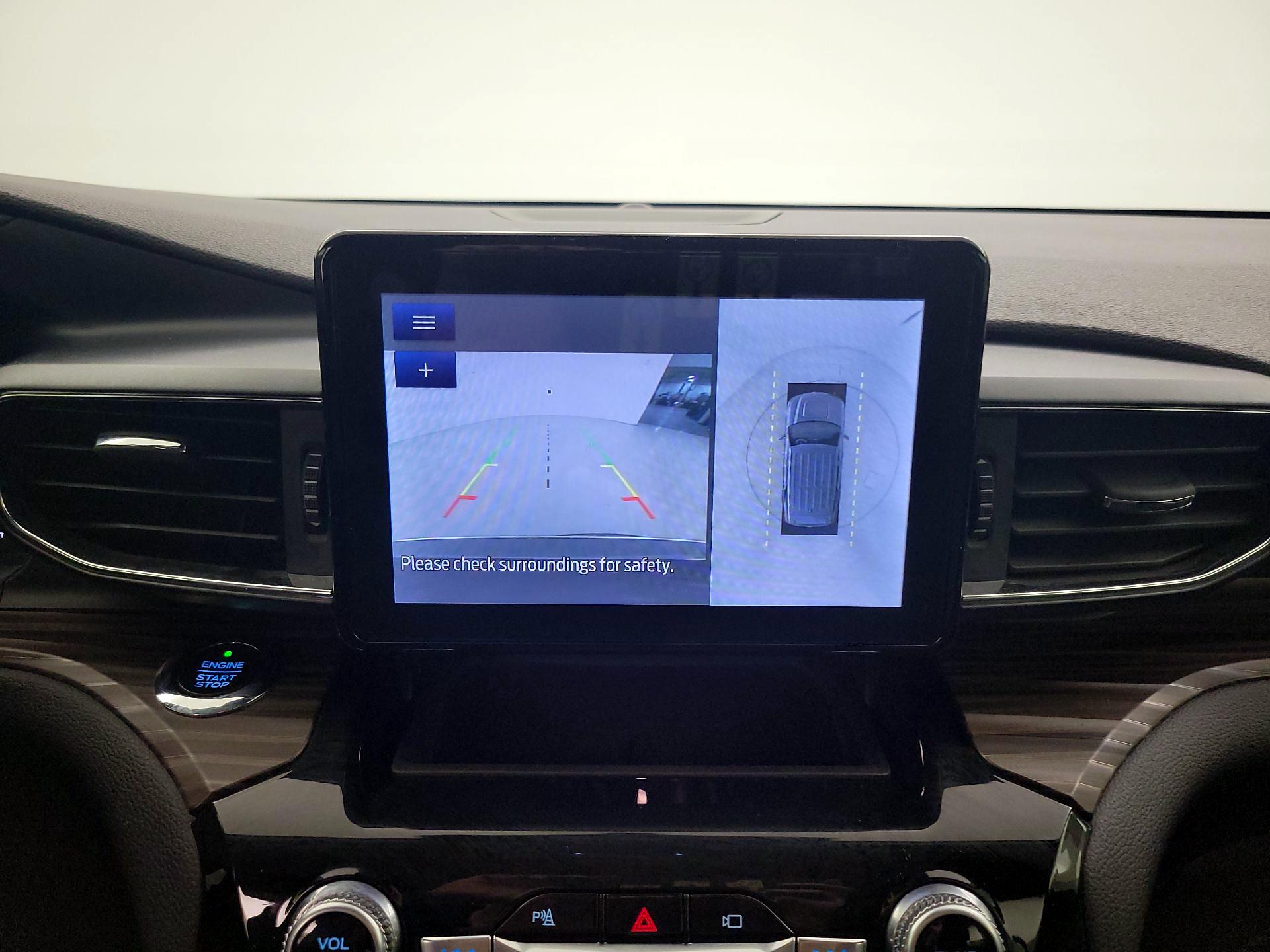 Thumbnail: 2021 Ford Explorer - 15