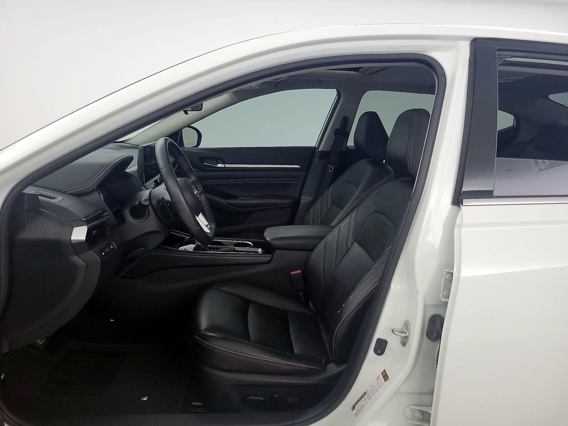 Thumbnail: 2023 Nissan Altima - 11