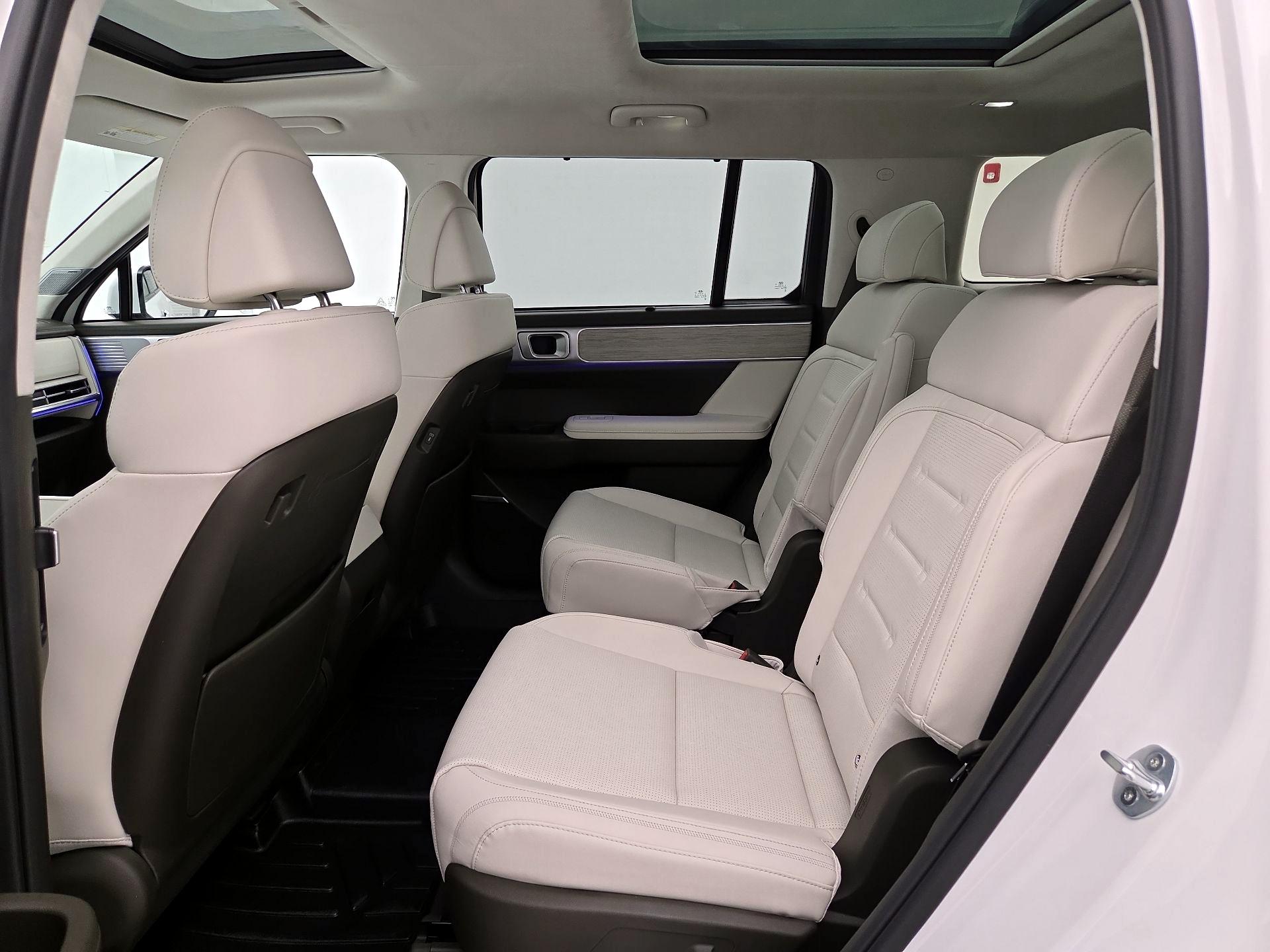 Thumbnail: 2025 Hyundai Santa Fe - 19