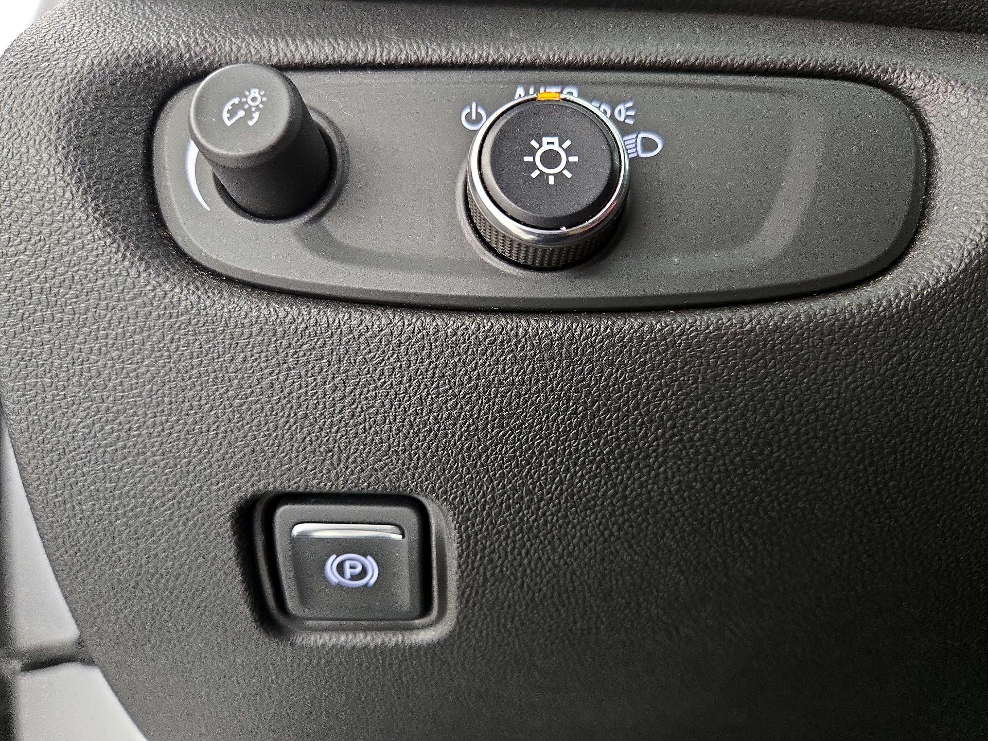 Thumbnail: 2019 Chevrolet Blazer - 13