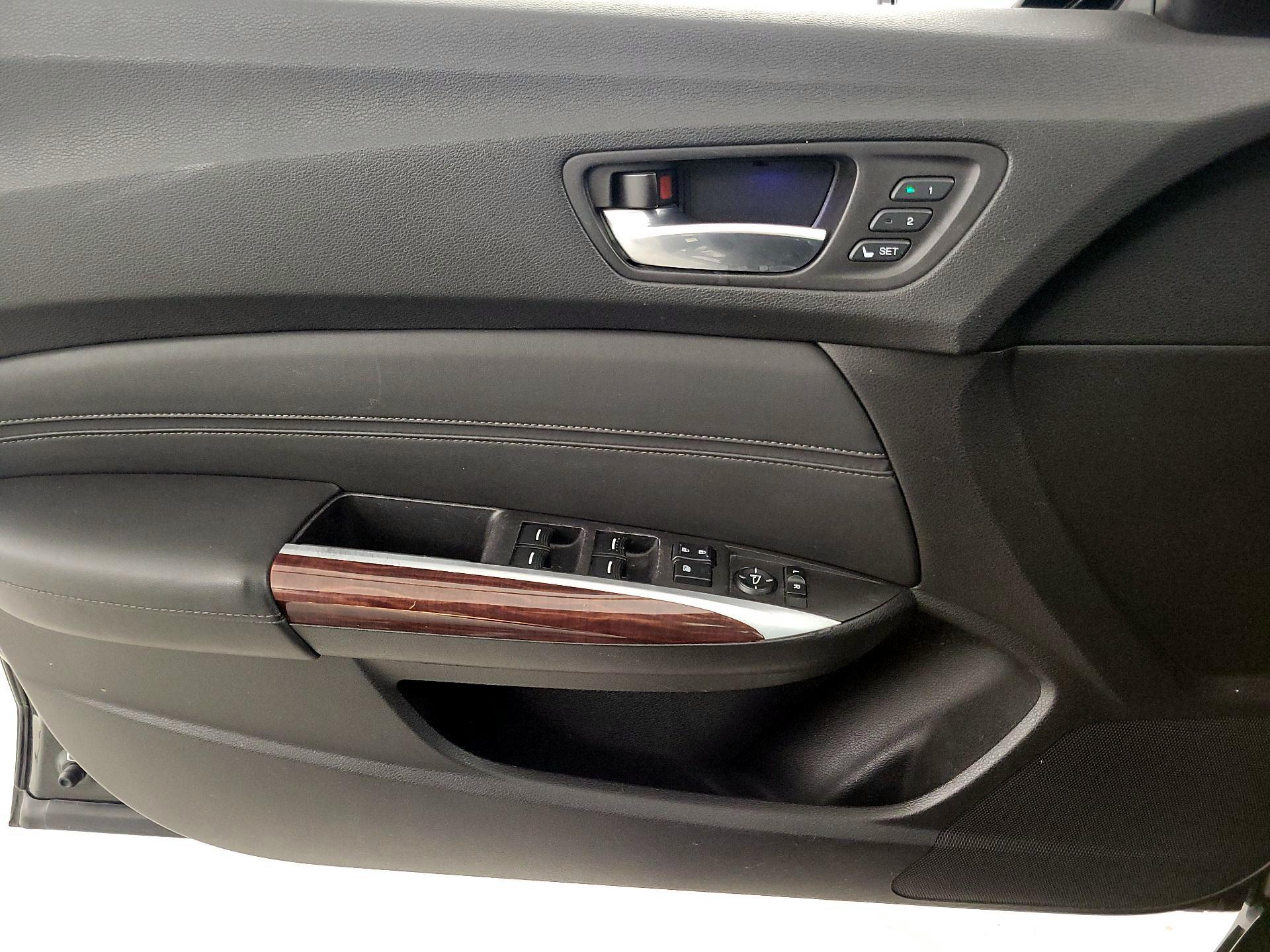 Thumbnail: 2016 Acura TLX - 12