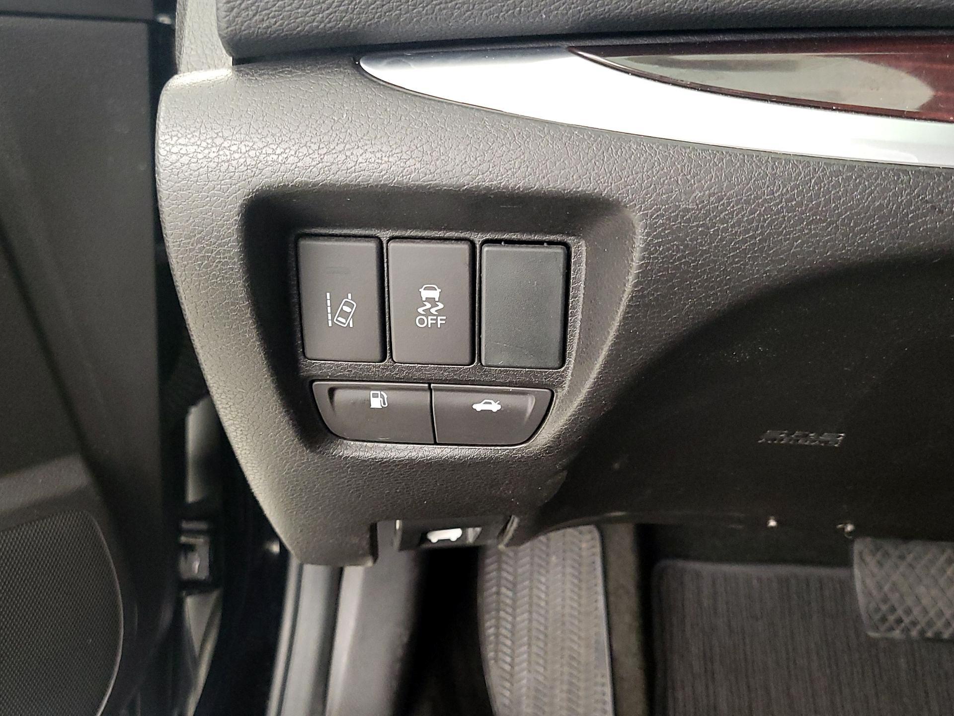 Thumbnail: 2016 Acura TLX - 13