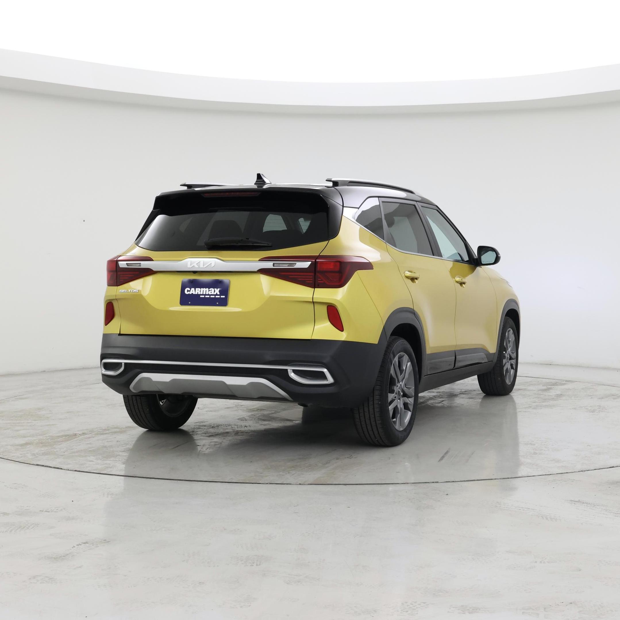 Thumbnail: 2023 Kia Seltos - 8