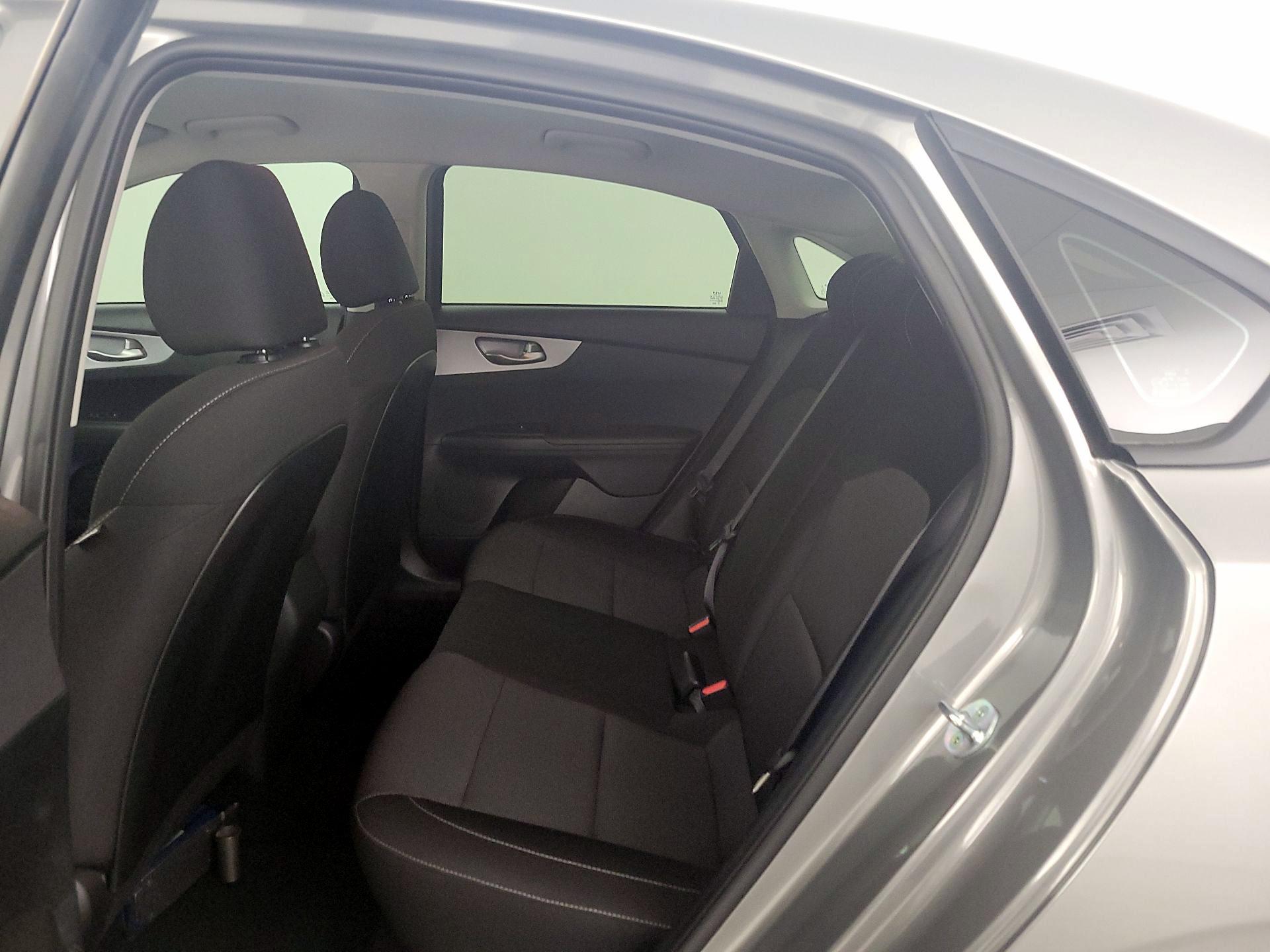 Thumbnail: 2023 Kia Forte - 19