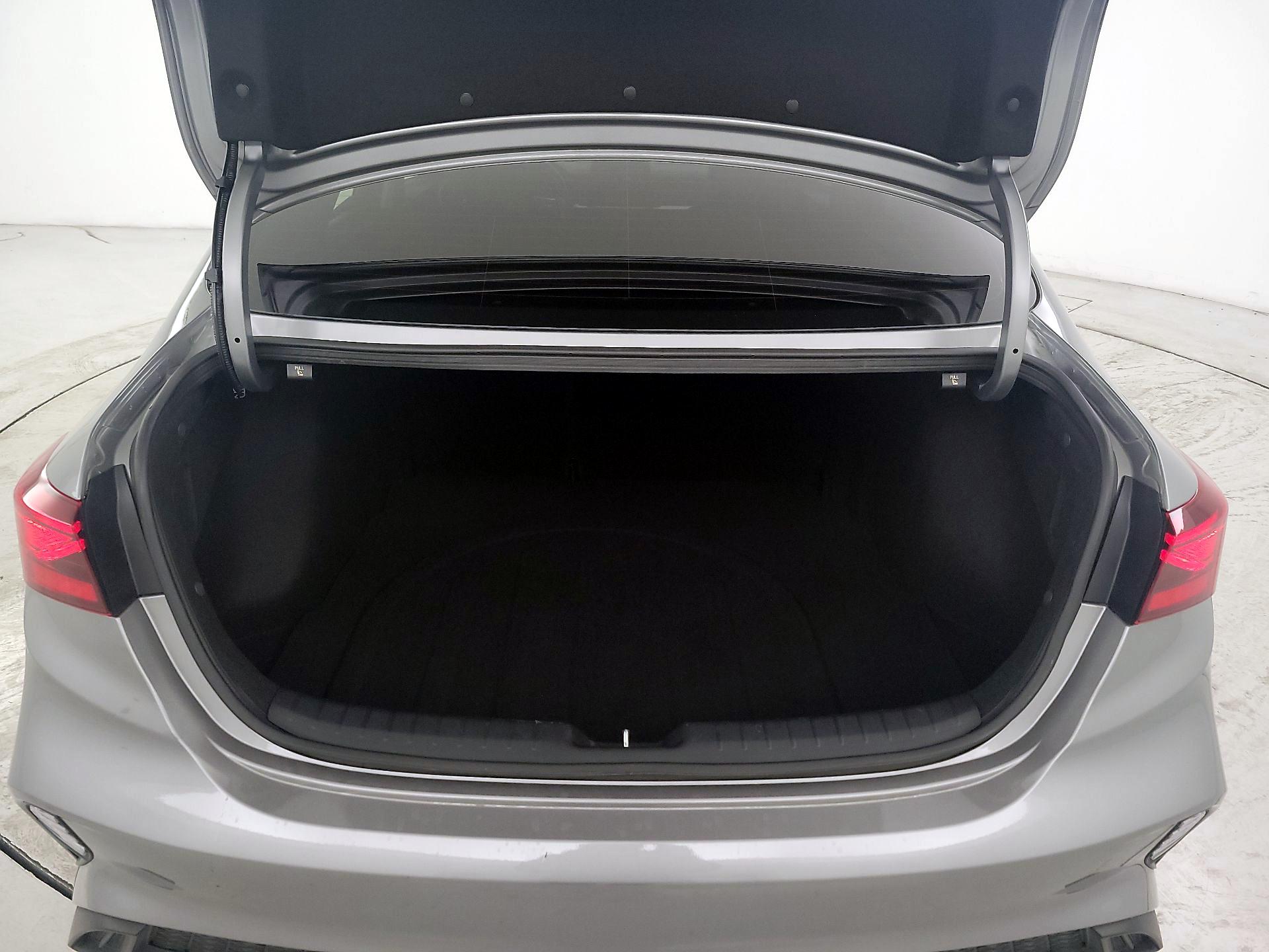 Thumbnail: 2023 Kia Forte - 20