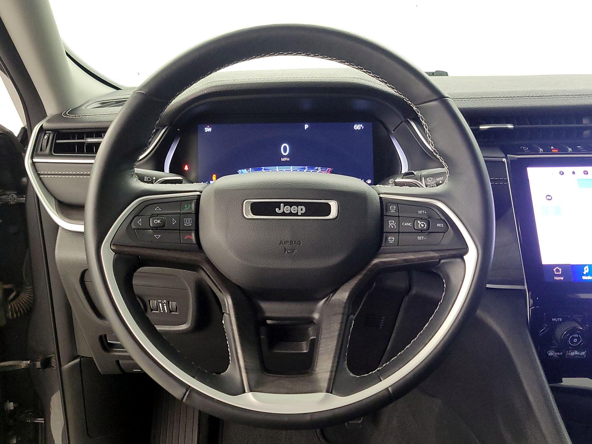 Thumbnail: 2022 Jeep Grand Cherokee L - 10