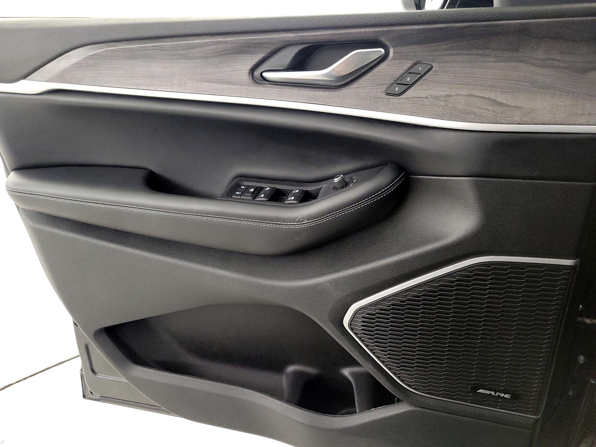 Thumbnail: 2022 Jeep Grand Cherokee L - 12