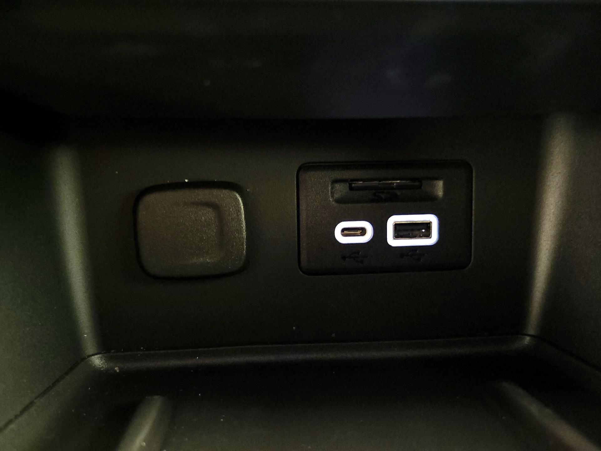 Thumbnail: 2021 GMC Acadia - 19