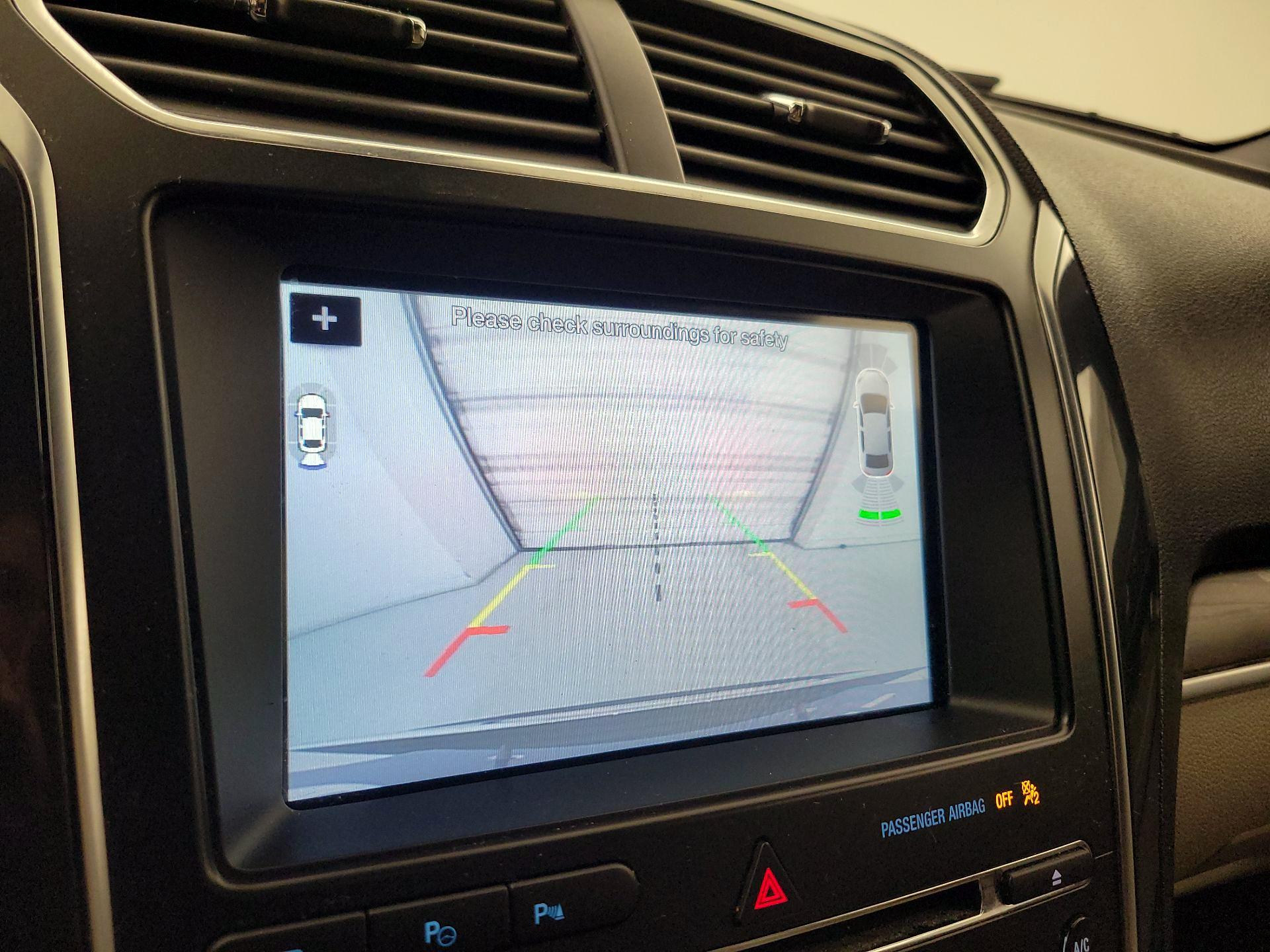 Thumbnail: 2018 Ford Explorer - 15