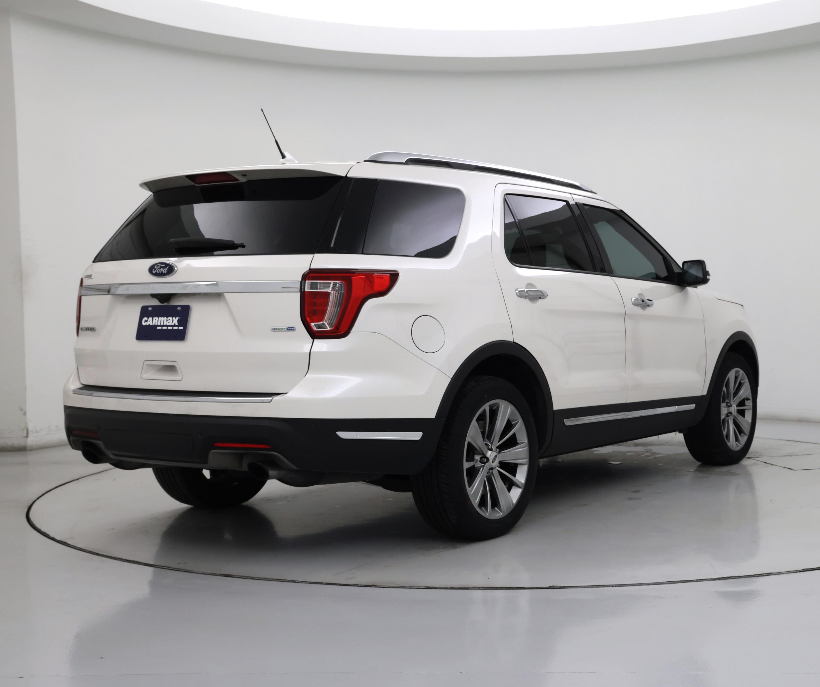 Thumbnail: 2018 Ford Explorer - 8