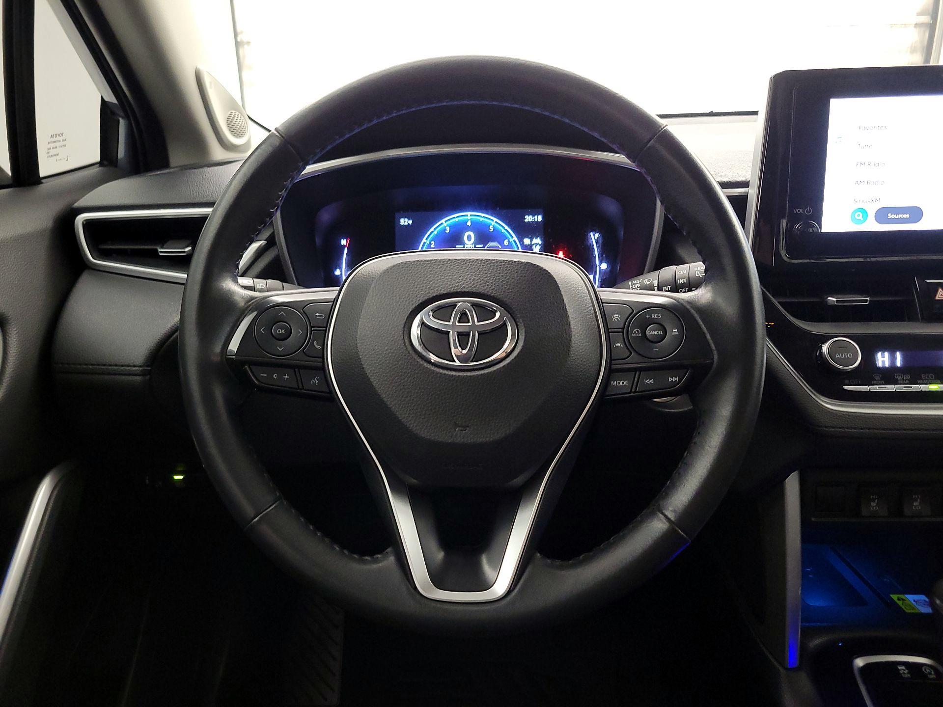 Thumbnail: 2023 Toyota Corolla Cross - 10