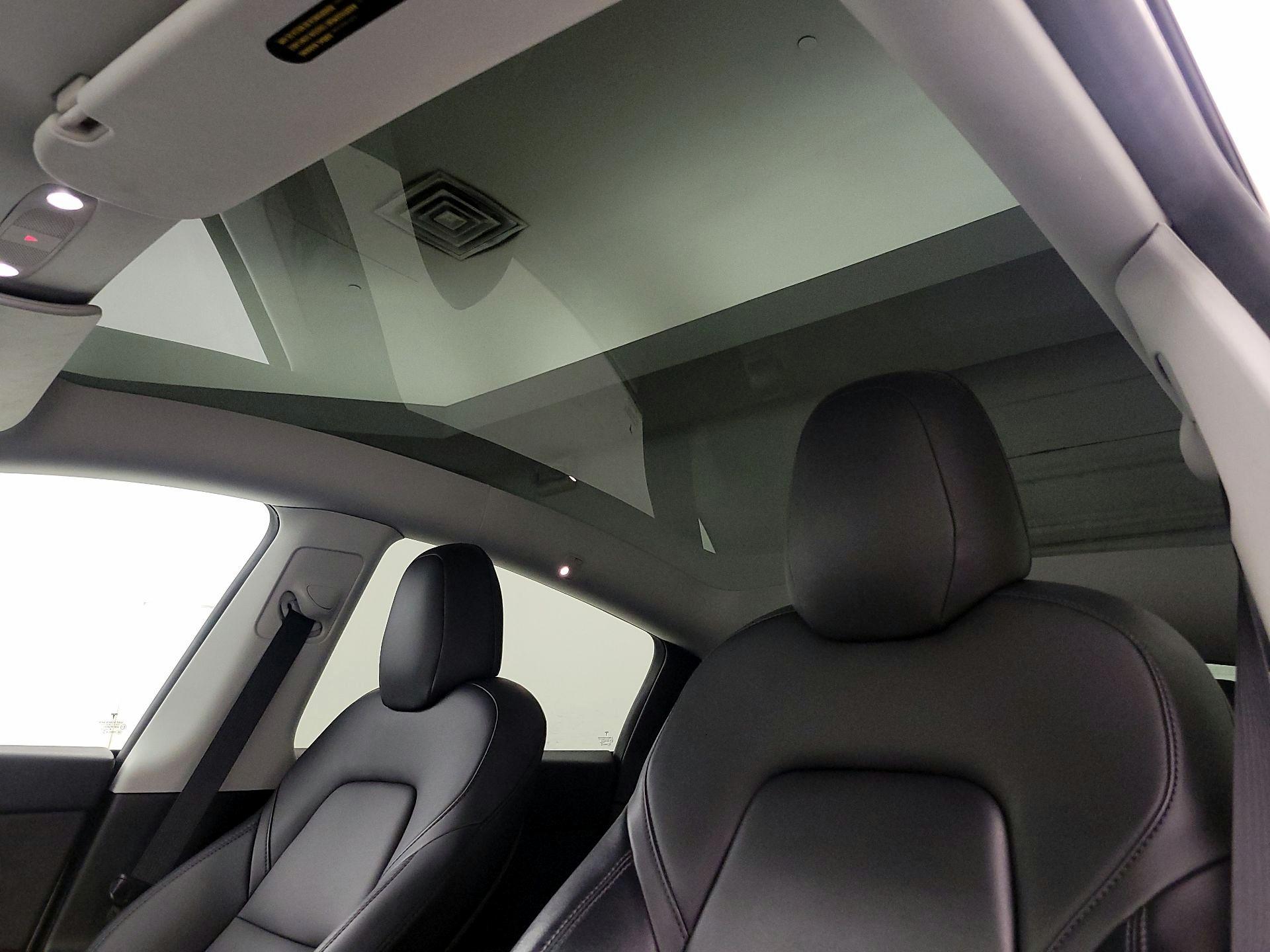 Thumbnail: 2020 Tesla Model Y - 18