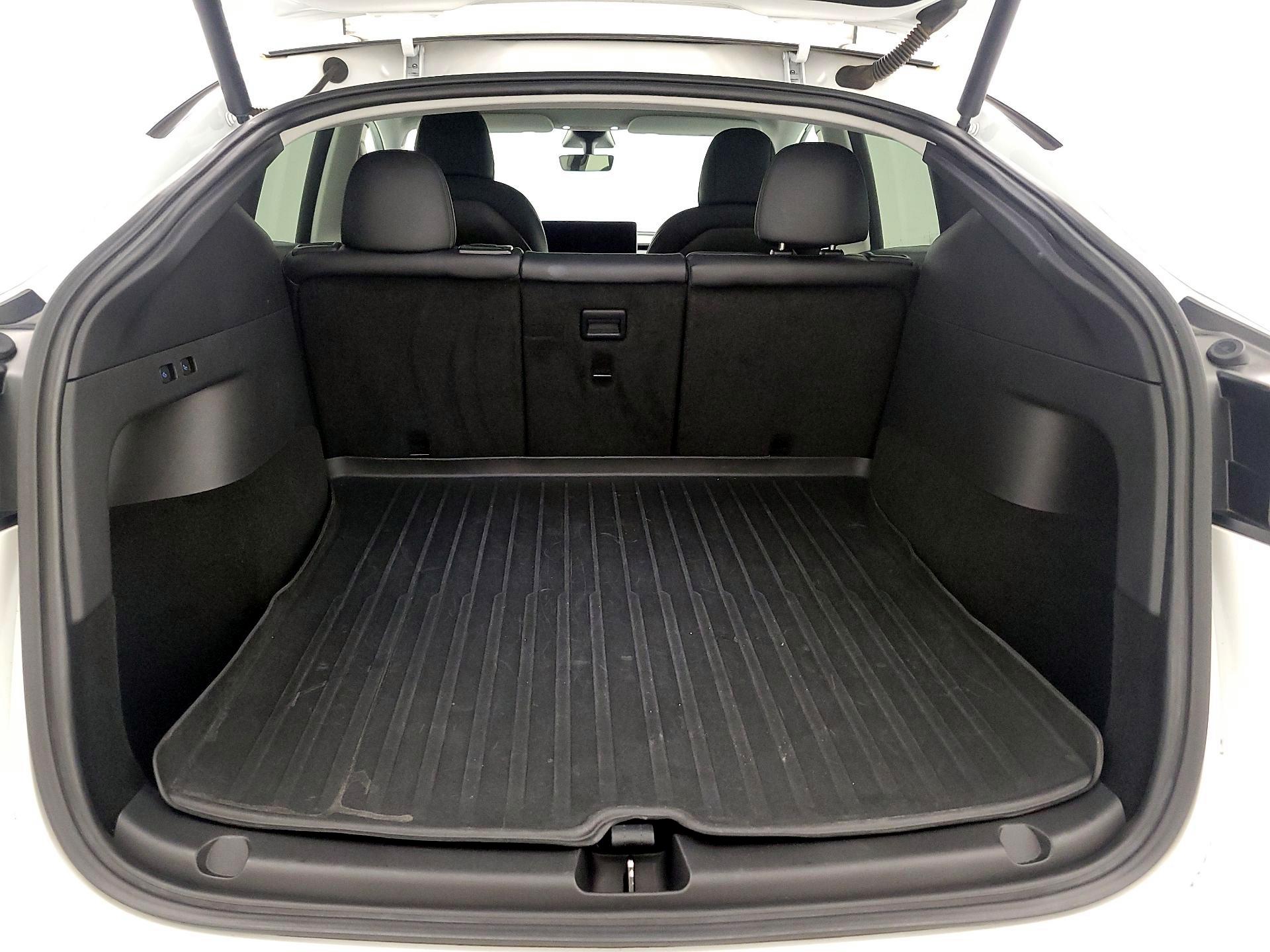 Thumbnail: 2020 Tesla Model Y - 20