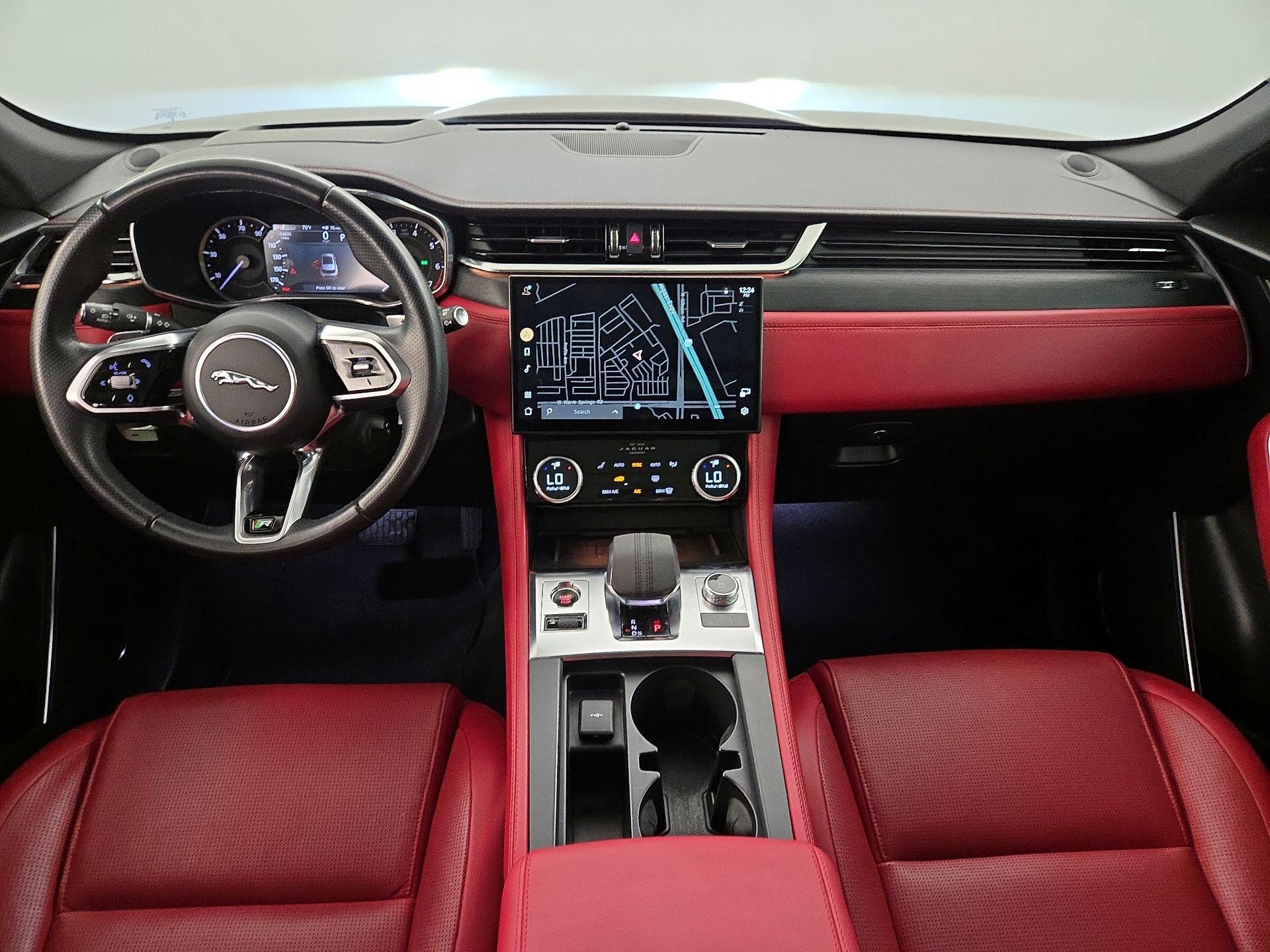 Thumbnail: 2023 Jaguar F-Pace - 9