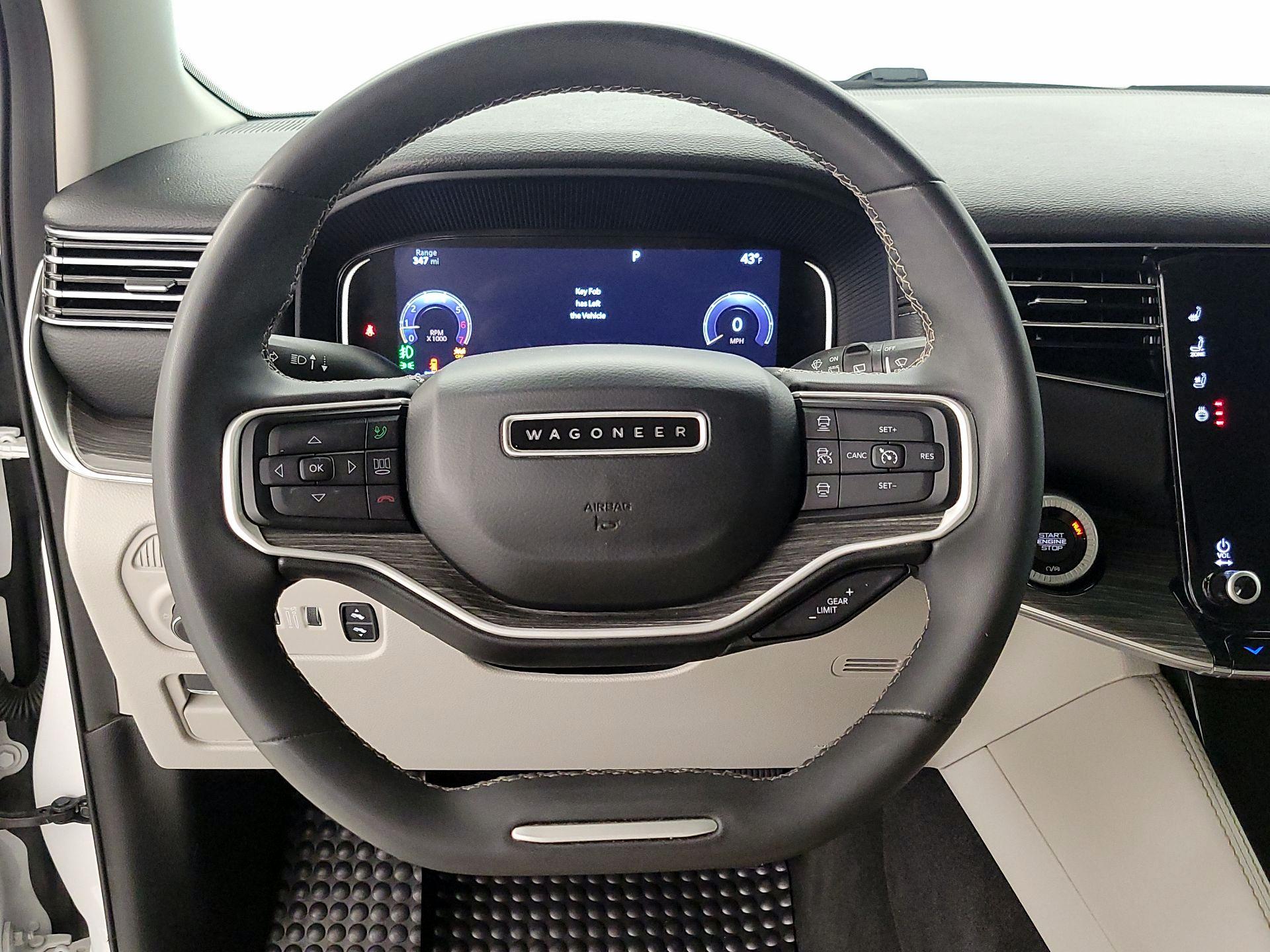 Thumbnail: 2022 Jeep Wagoneer - 10