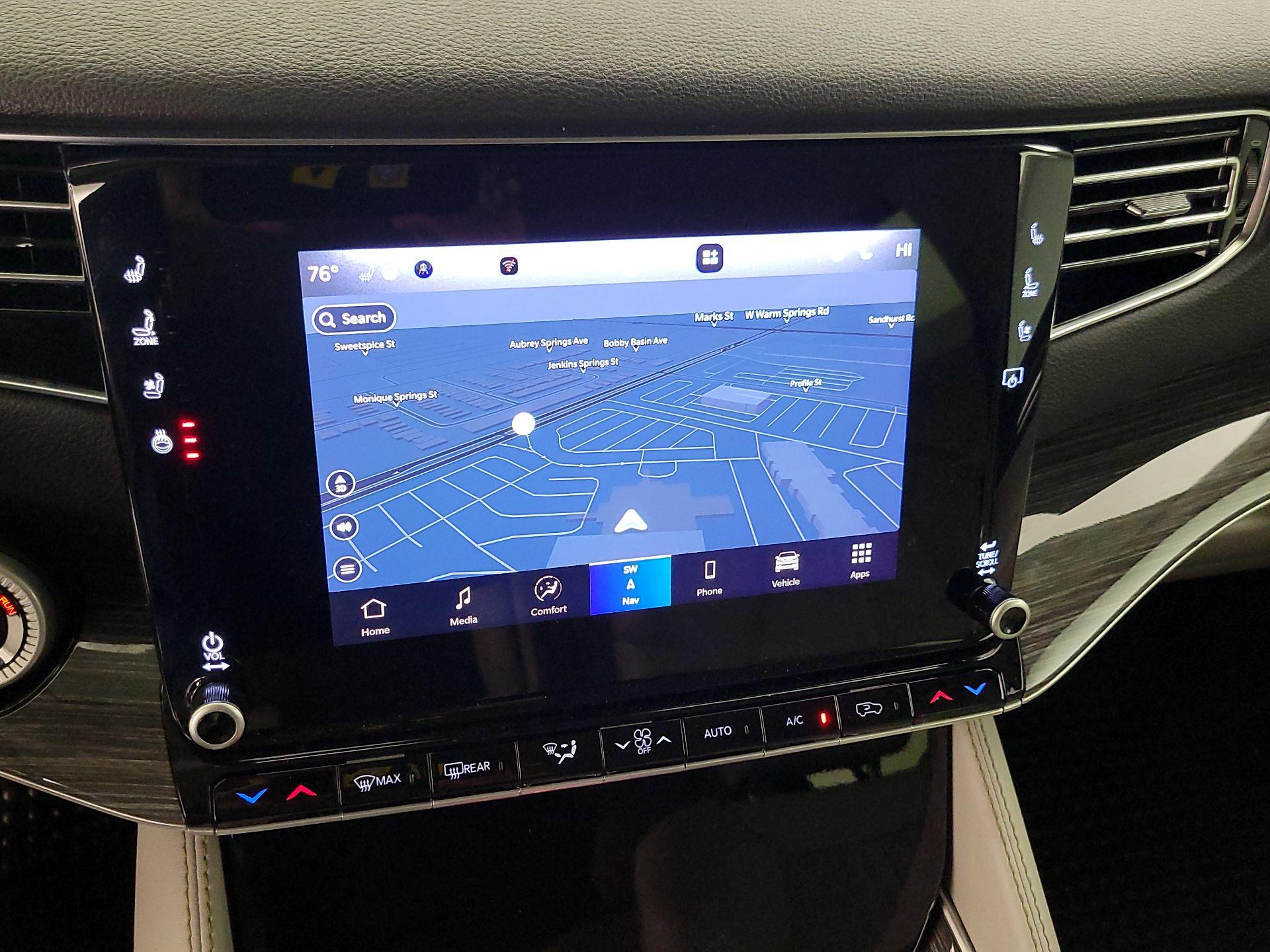 Thumbnail: 2022 Jeep Wagoneer - 14