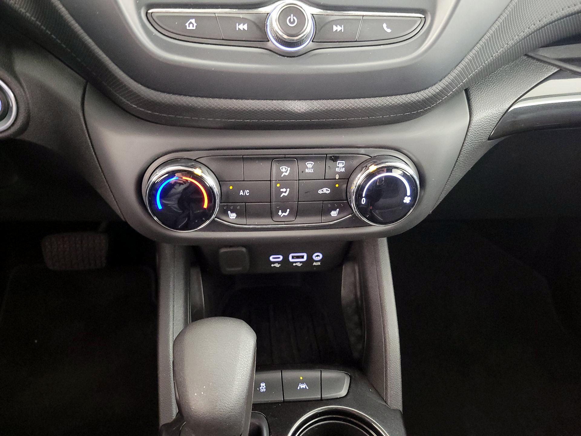 Thumbnail: 2023 Chevrolet TrailBlazer - 16