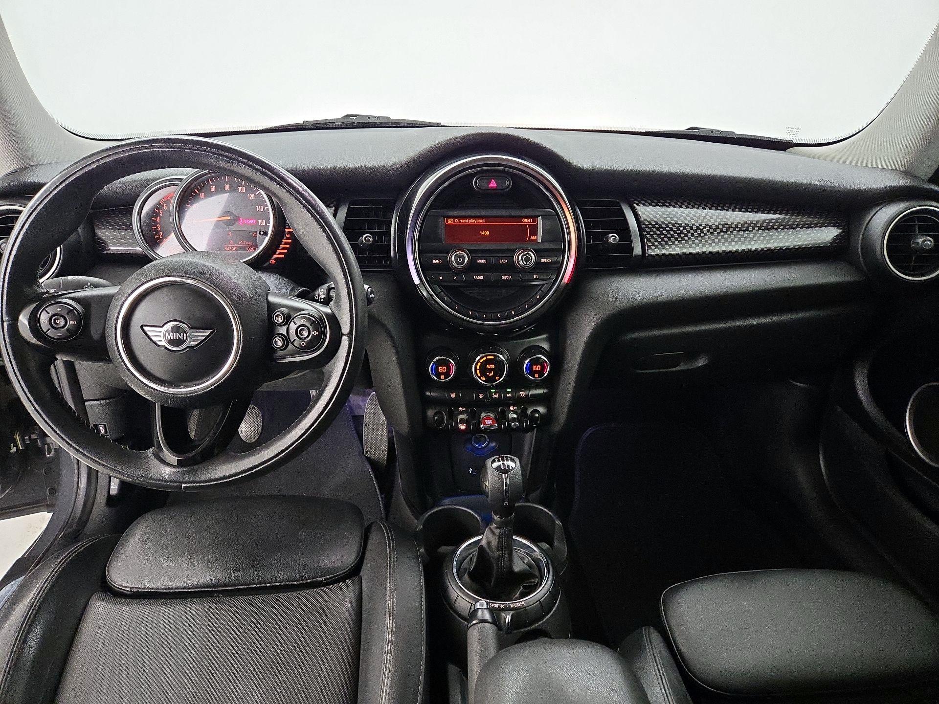 Thumbnail: 2015 MINI Cooper Hardtop - 9