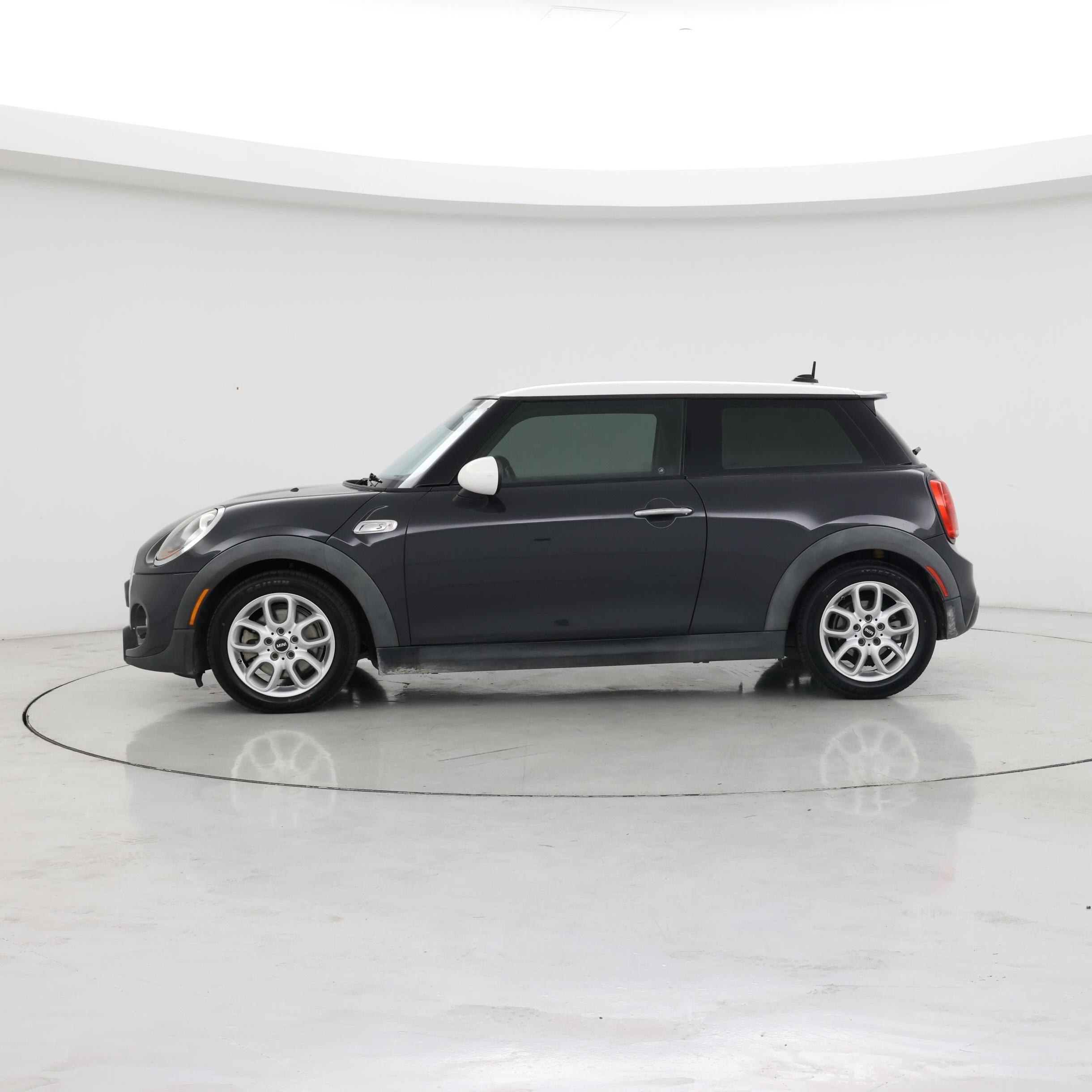 Thumbnail: 2015 MINI Cooper Hardtop - 3
