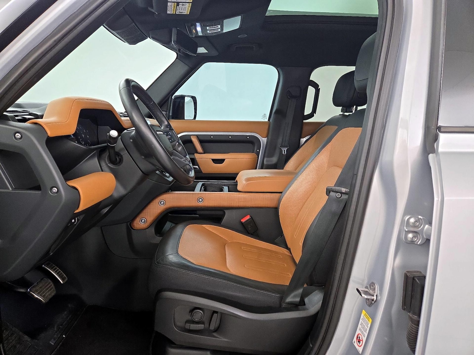 2023 Land Rover Defender X - Photo 12