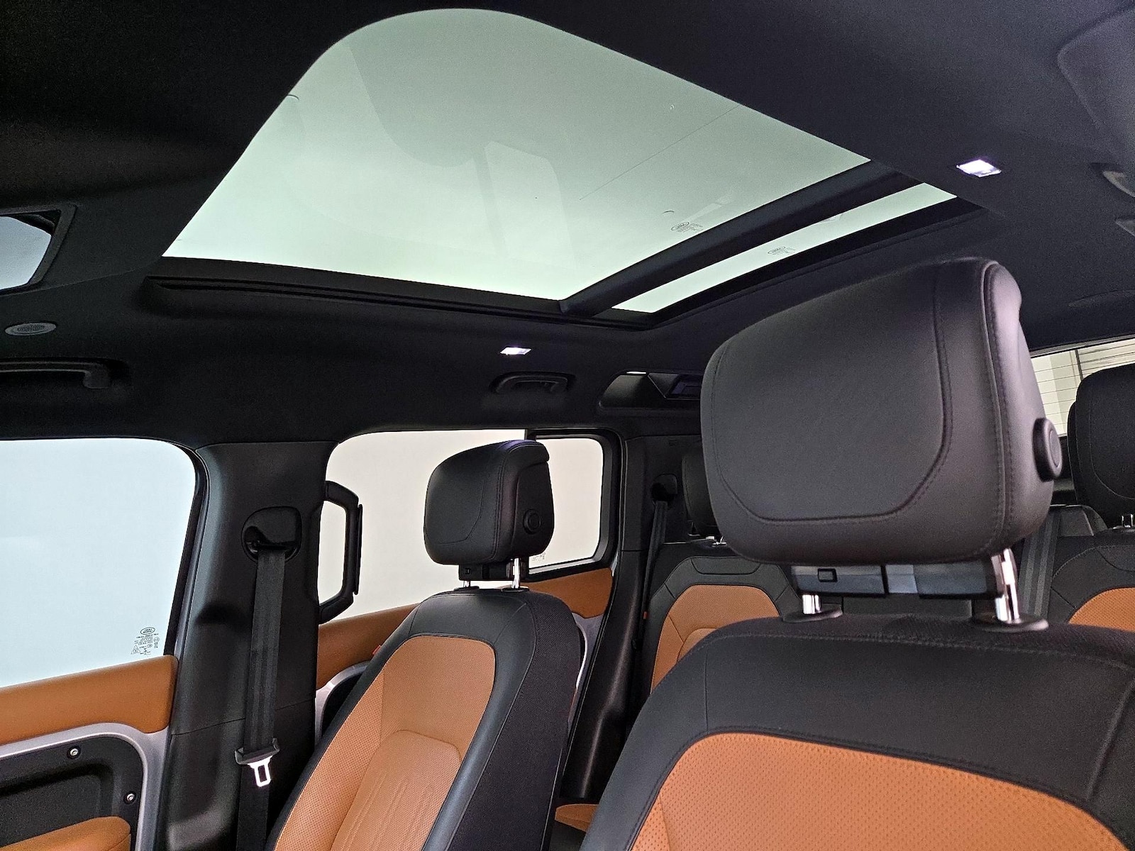 2023 Land Rover Defender X - Photo 21