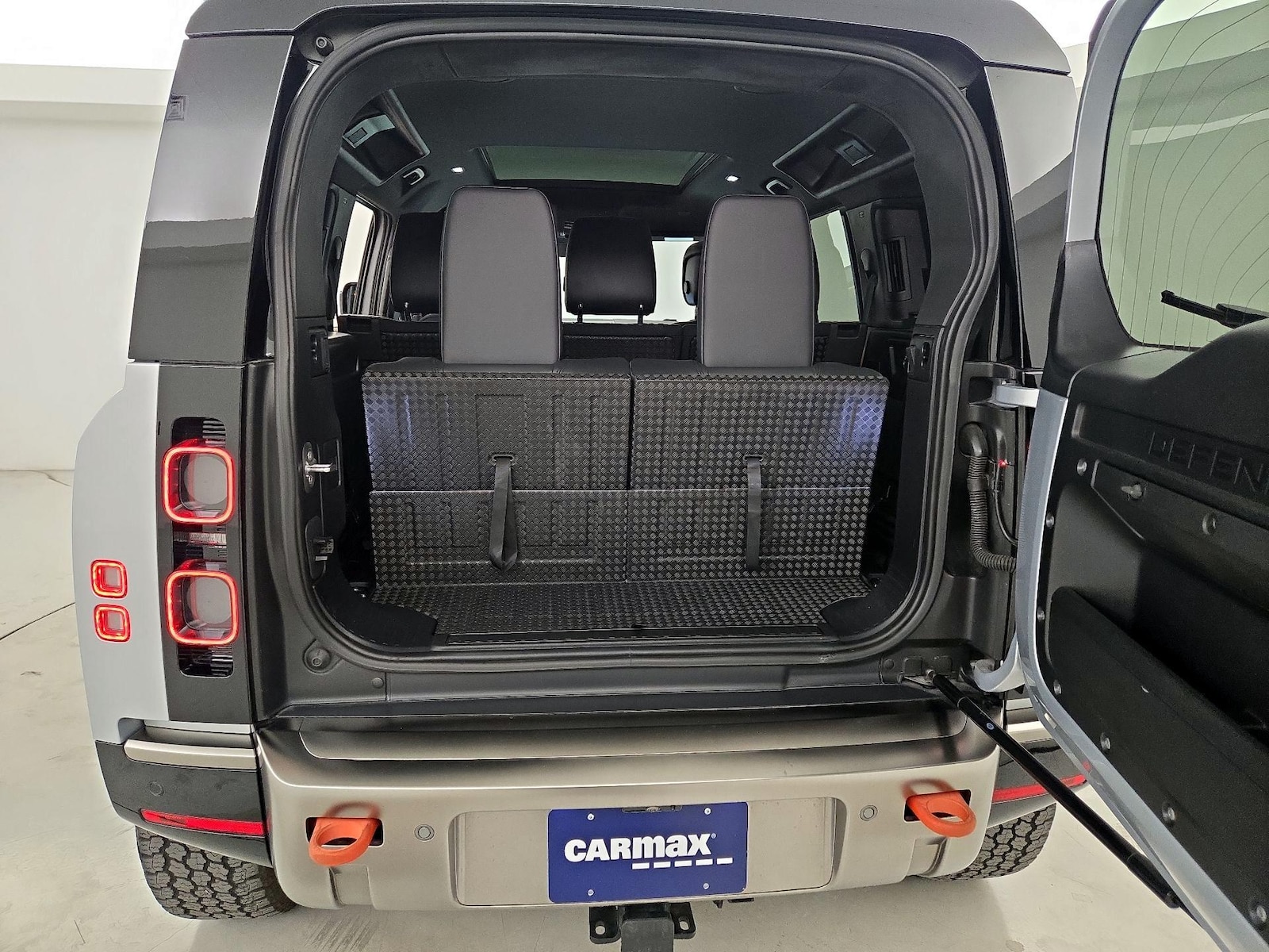 2023 Land Rover Defender X - Photo 24