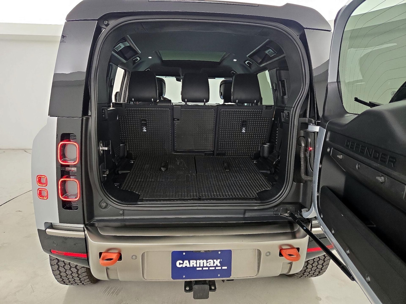 2023 Land Rover Defender X - Photo 25