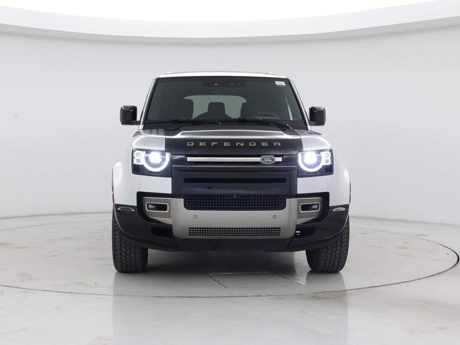 2023 Land Rover Defender X - Photo 6