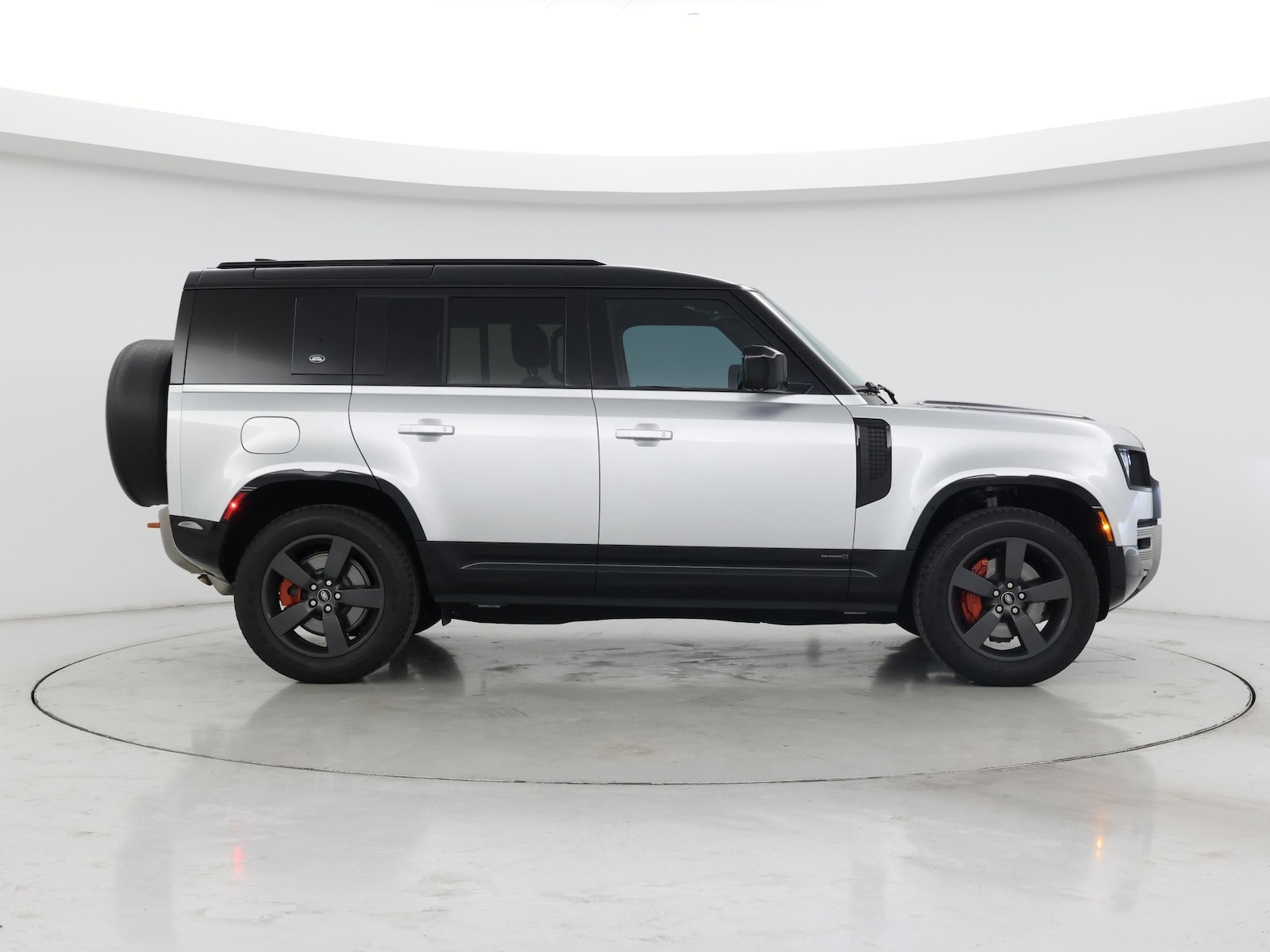 2023 Land Rover Defender X - Photo 8