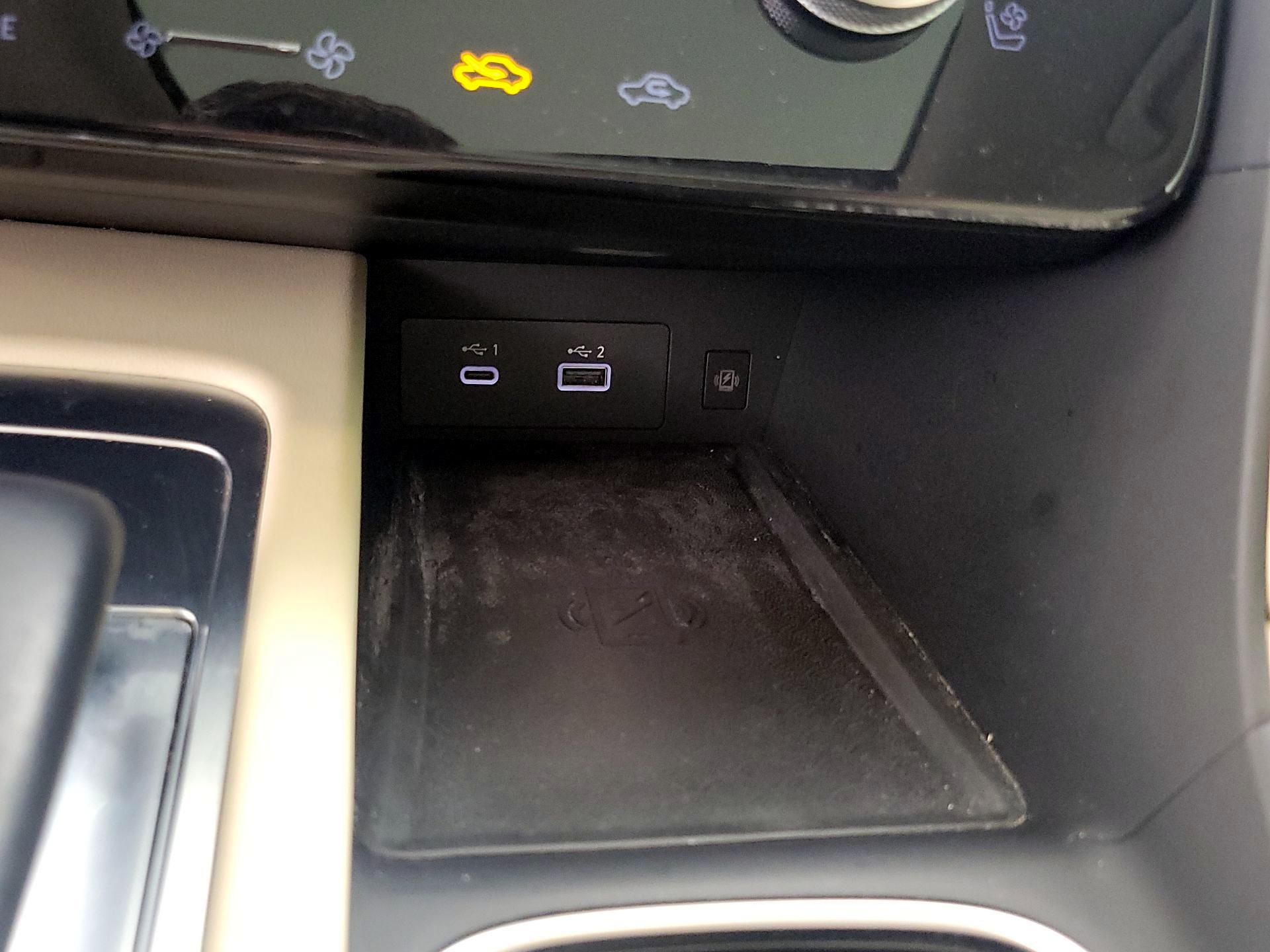 Thumbnail: 2023 INFINITI QX60 - 19