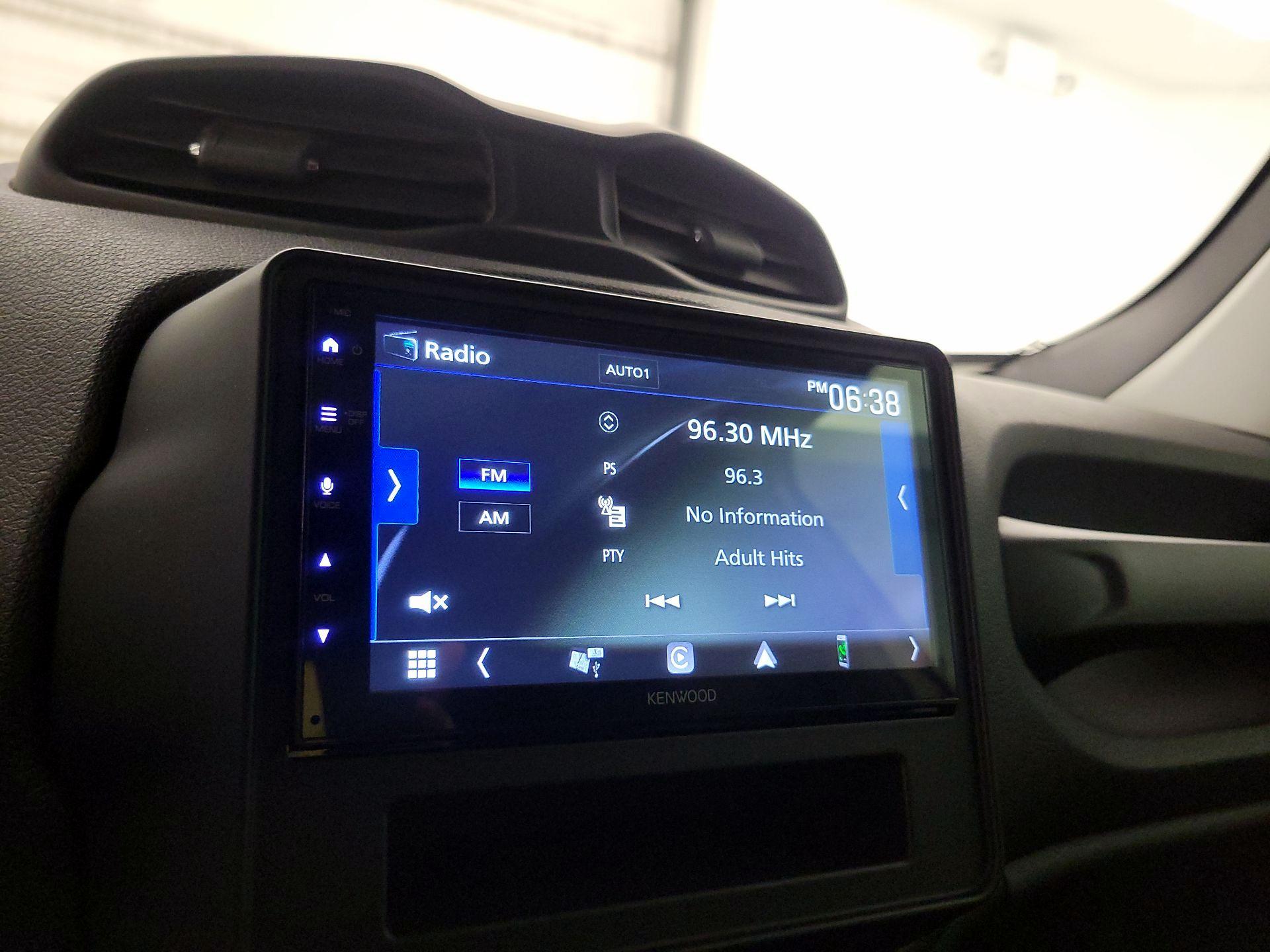 Thumbnail: 2018 Jeep Renegade - 15