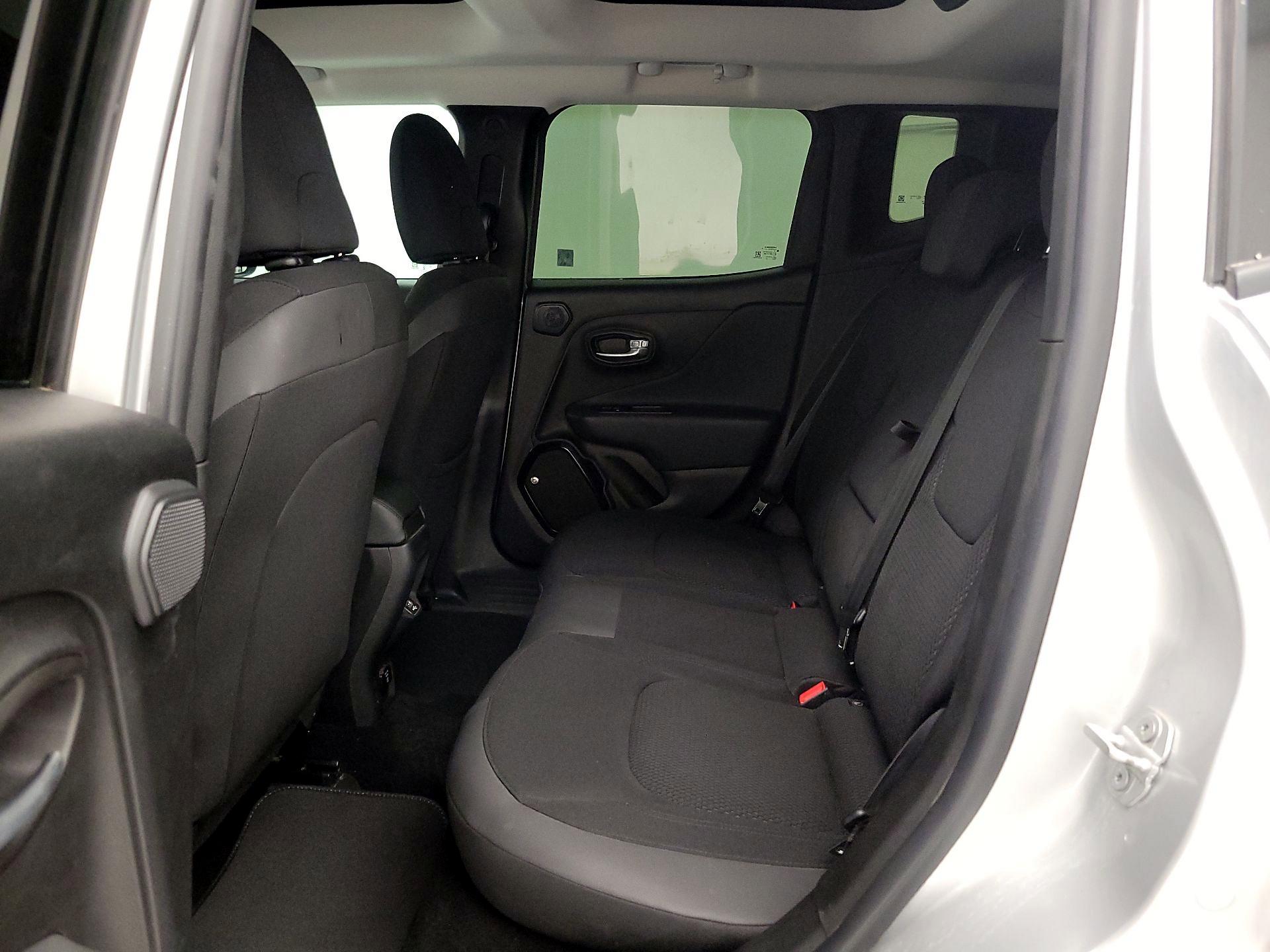 Thumbnail: 2018 Jeep Renegade - 20