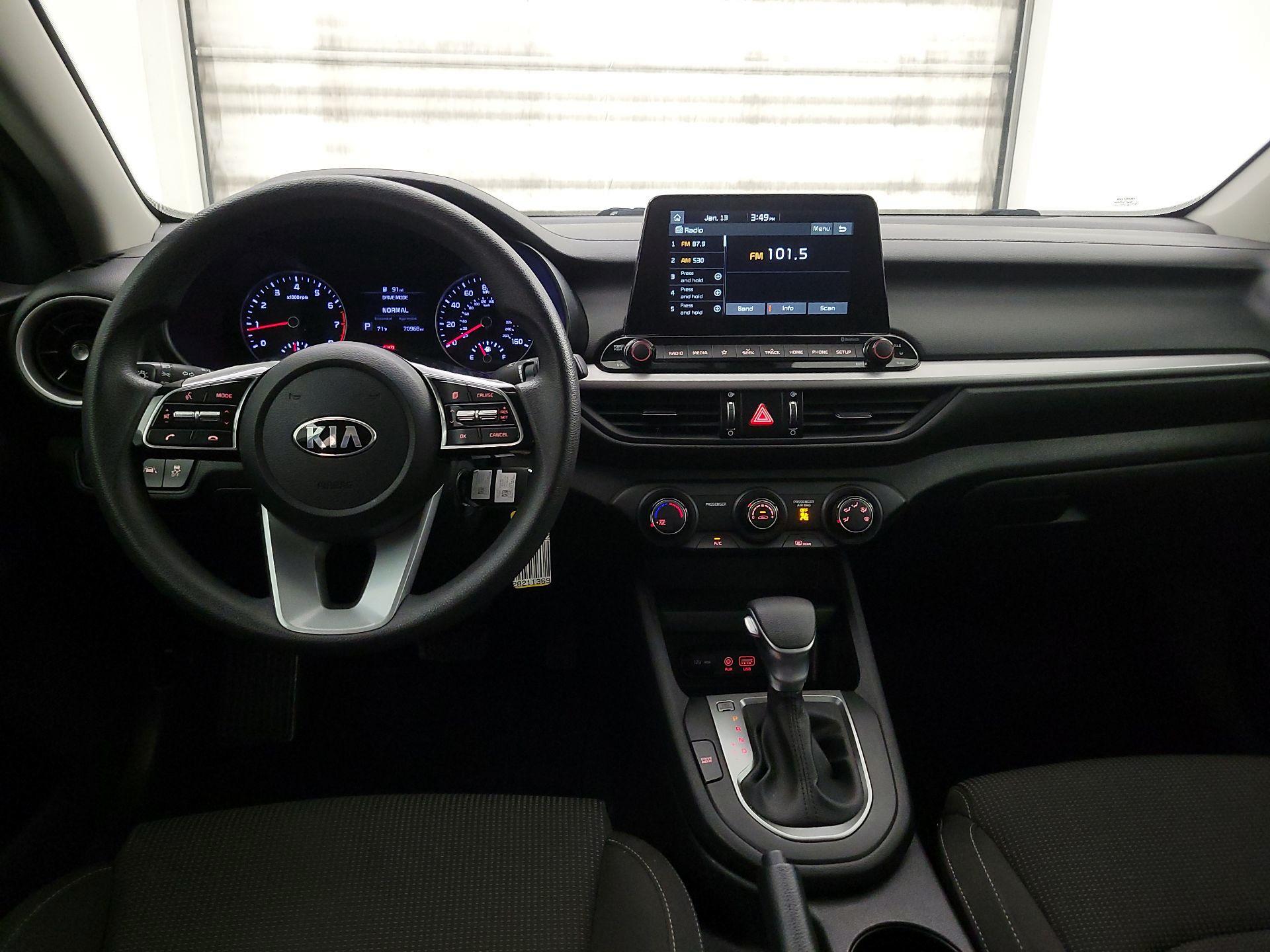 Thumbnail: 2020 Kia Forte - 9