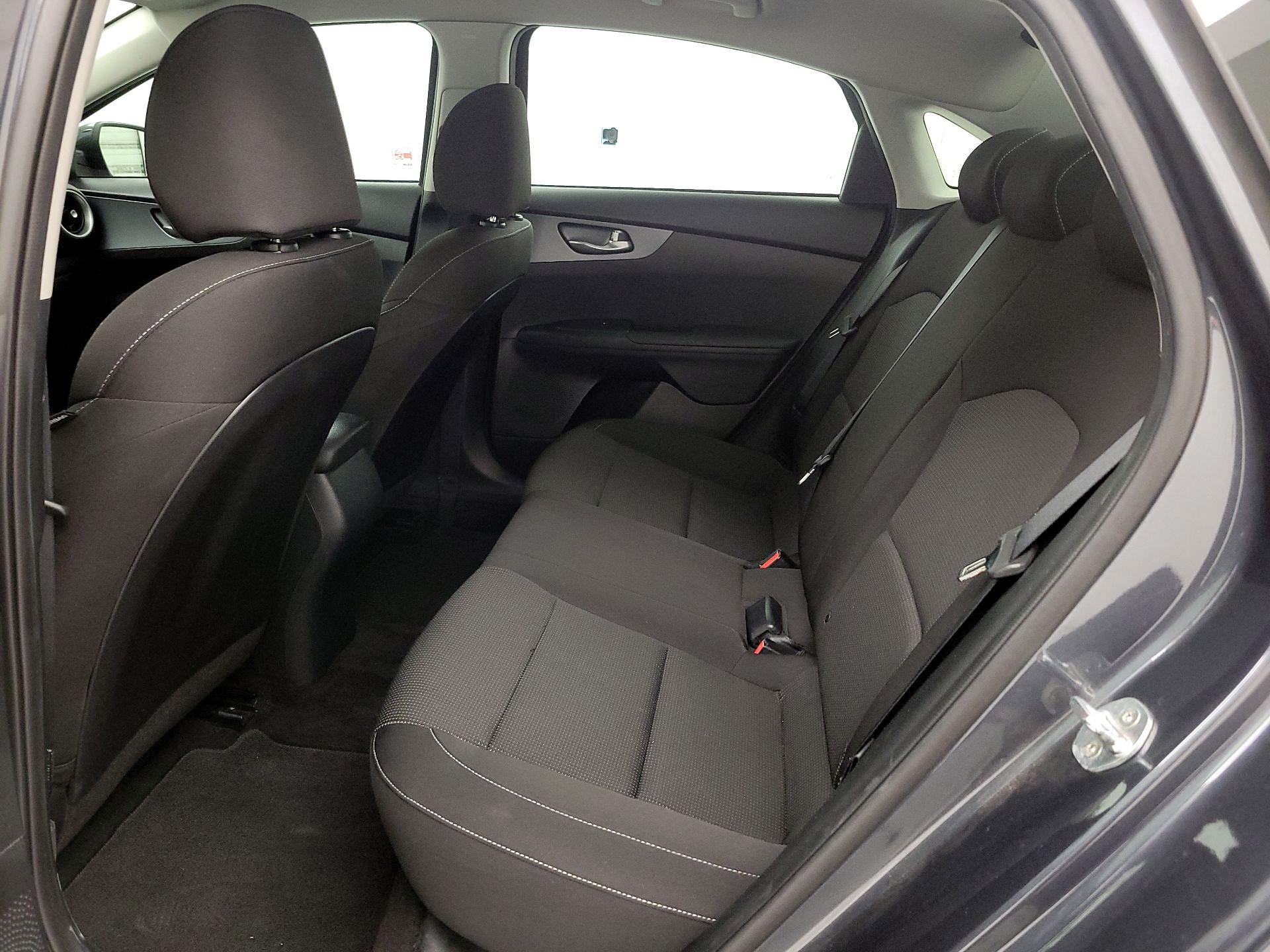 Thumbnail: 2020 Kia Forte - 19