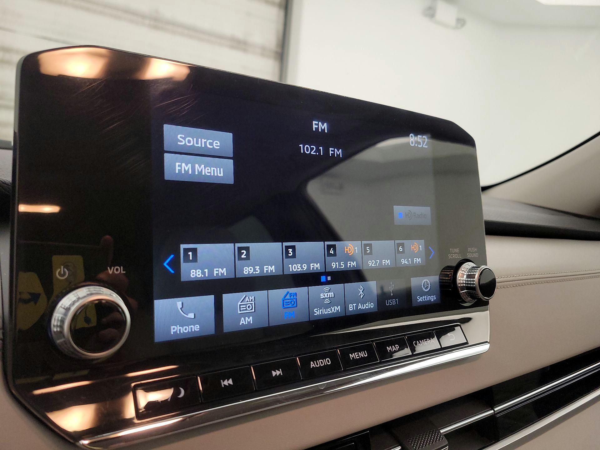 Thumbnail: 2022 Mitsubishi Outlander - 16